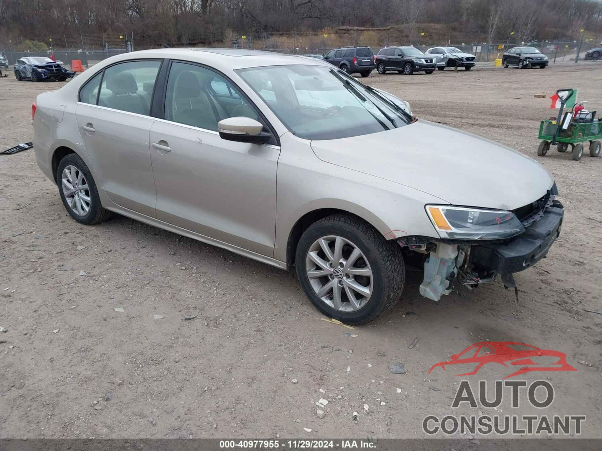 VOLKSWAGEN JETTA 2013 - 3VWDX7AJ8DM295412
