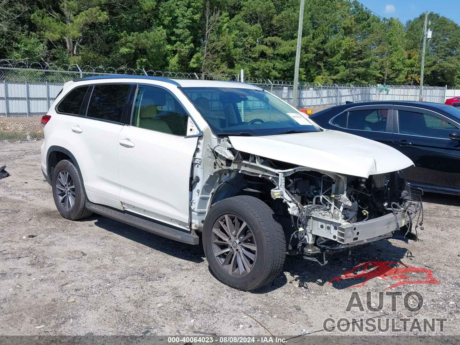 TOYOTA HIGHLANDER 2018 - 5TDKZRFH5JS536313