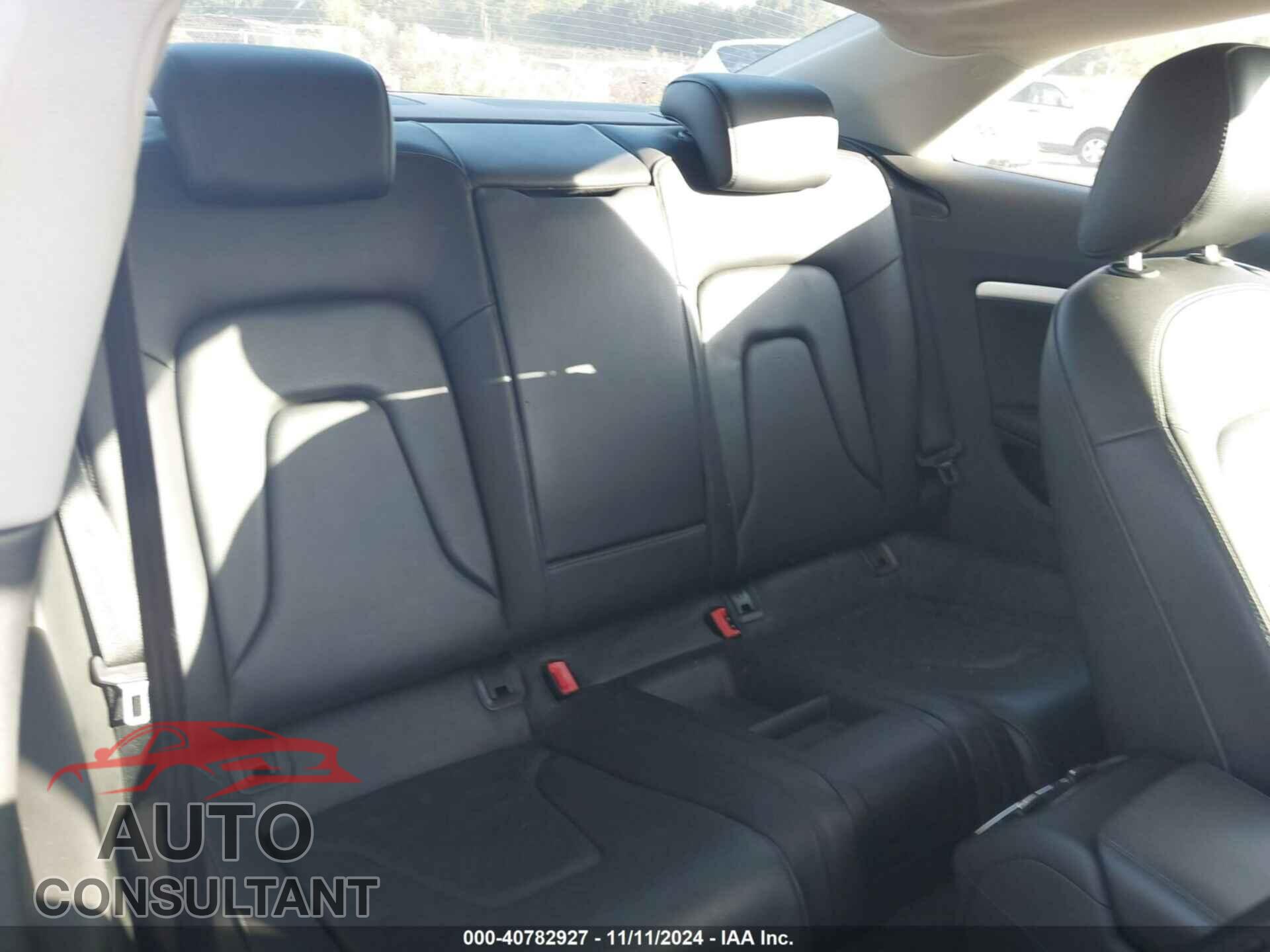 AUDI A5 2010 - WAURFAFR2AA078385