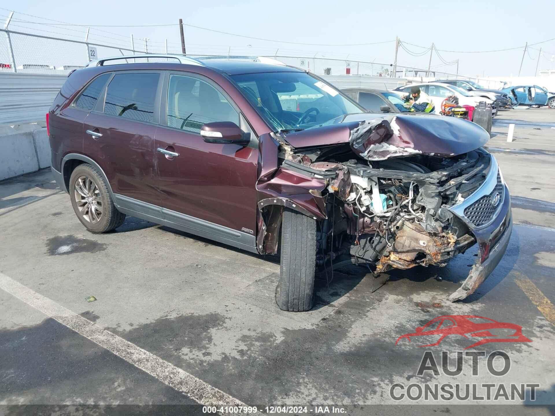 KIA SORENTO 2011 - 5XYKUDA29BG149783