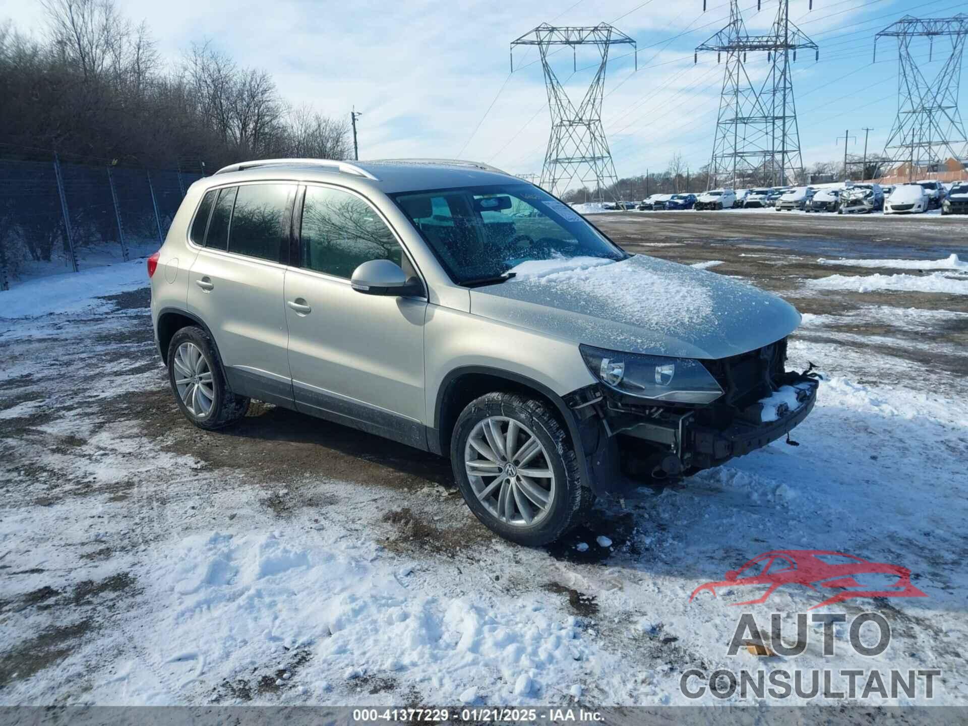 VOLKSWAGEN TIGUAN 2013 - WVGAV3AX6DW621633