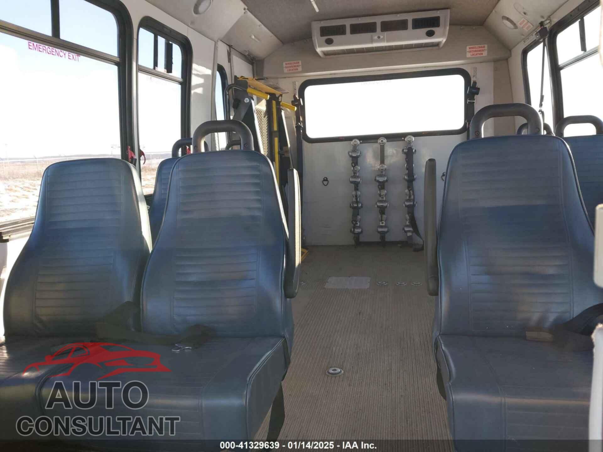 FORD E-450 CUTAWAY 2019 - 1FDFE4FS1KDC31007