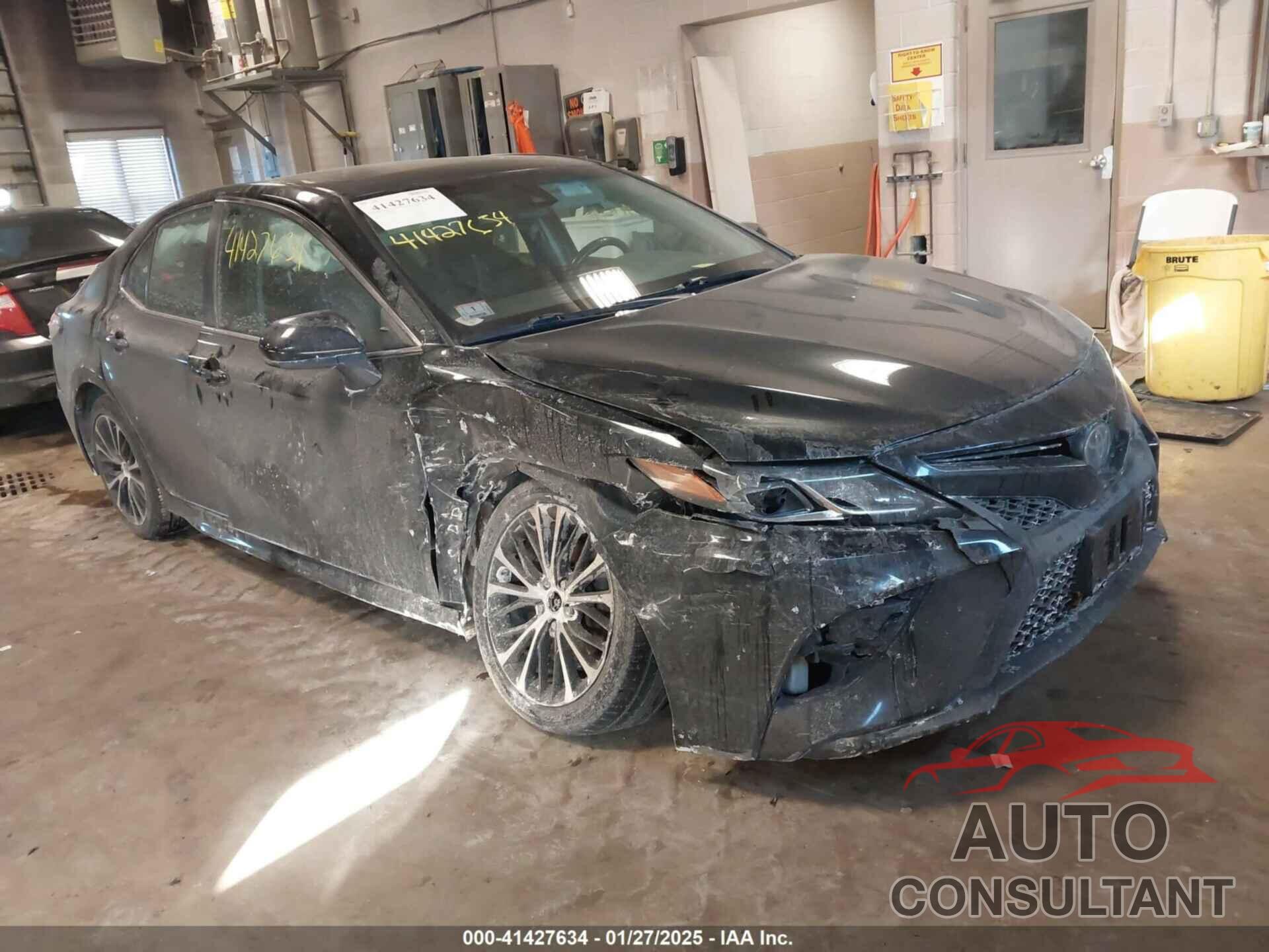 TOYOTA CAMRY 2019 - 4T1B11HK3KU816905