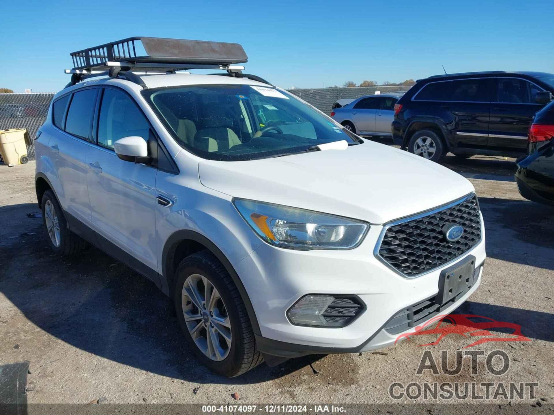 FORD ESCAPE 2018 - 1FMCU9G9XJUB49497