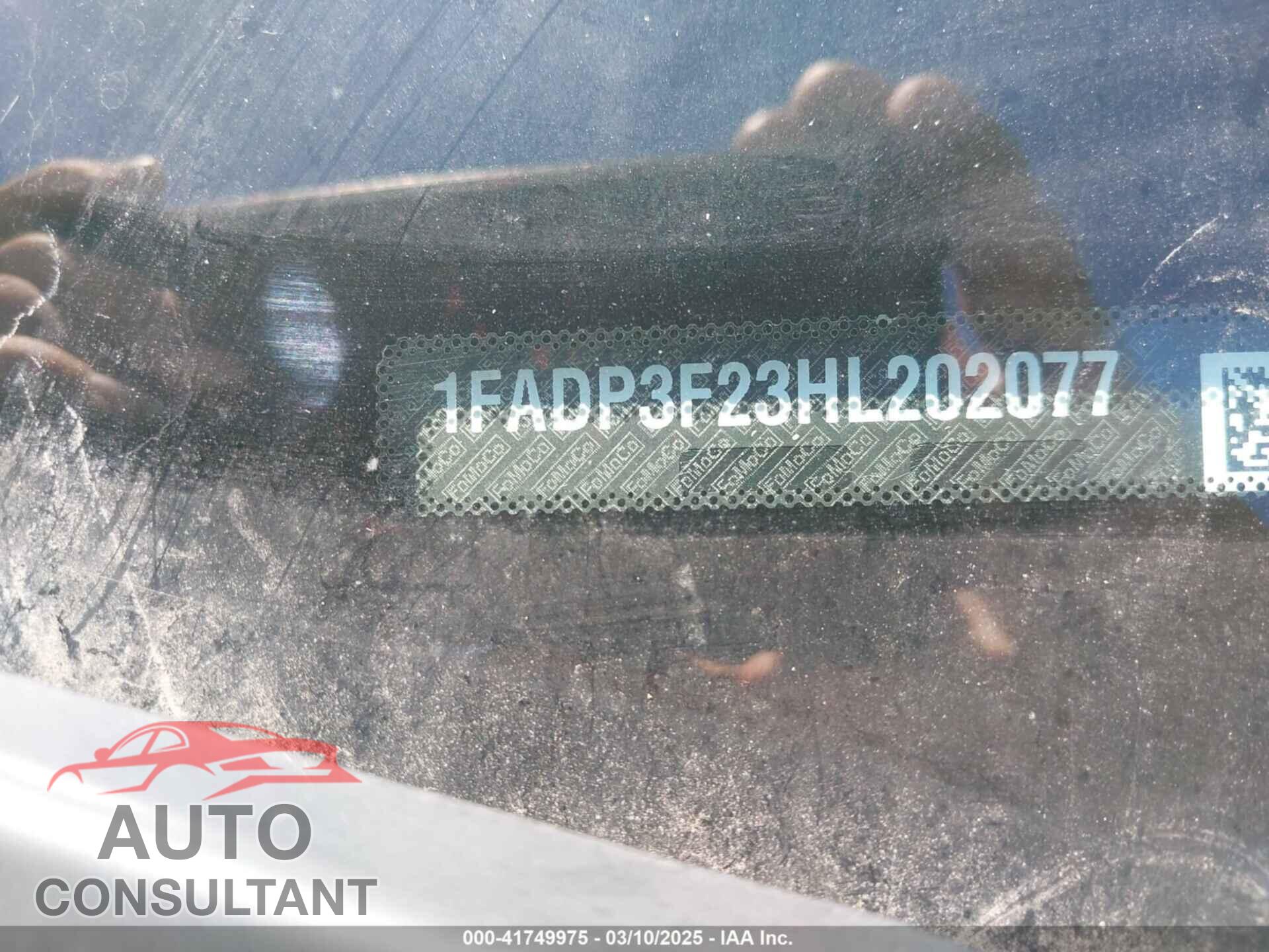 FORD FOCUS 2017 - 1FADP3F23HL202077
