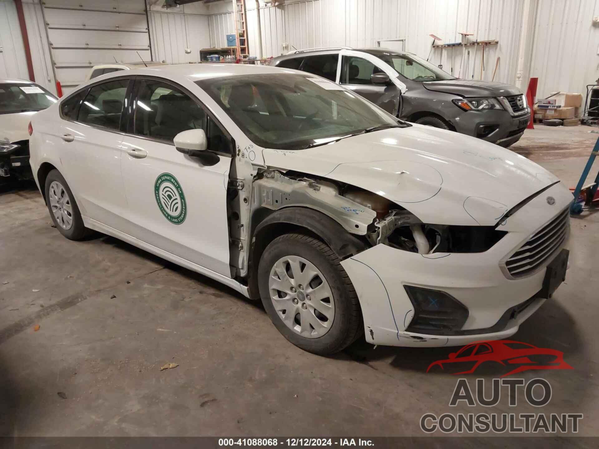 FORD FUSION 2019 - 3FA6P0G77KR278217