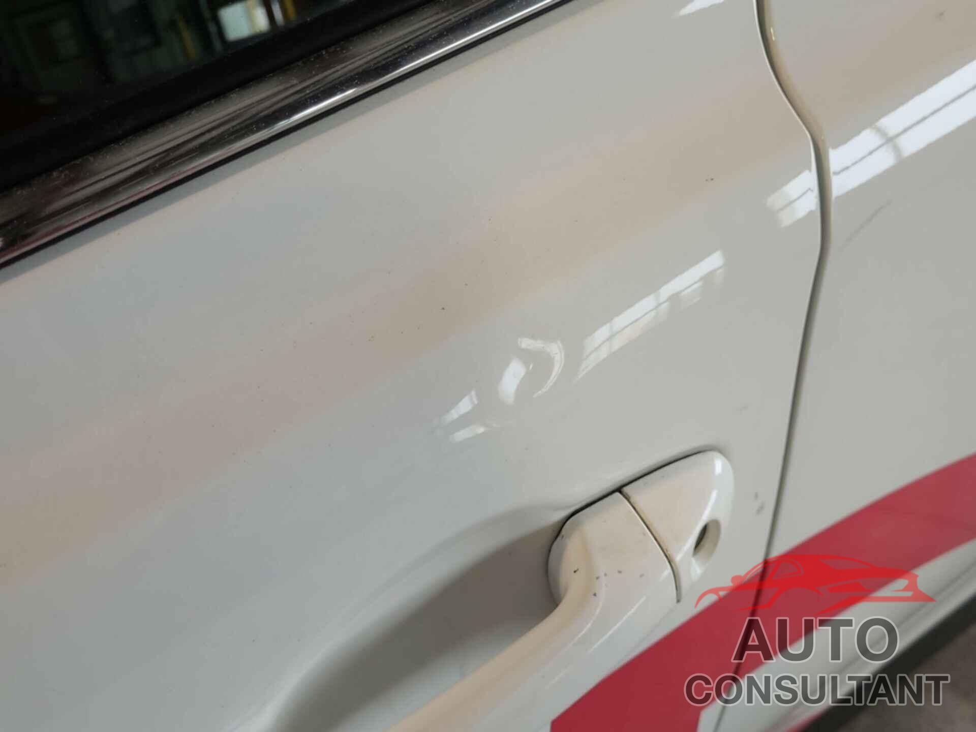 TOYOTA RAV4 2018 - JTMBFREV2JJ248603