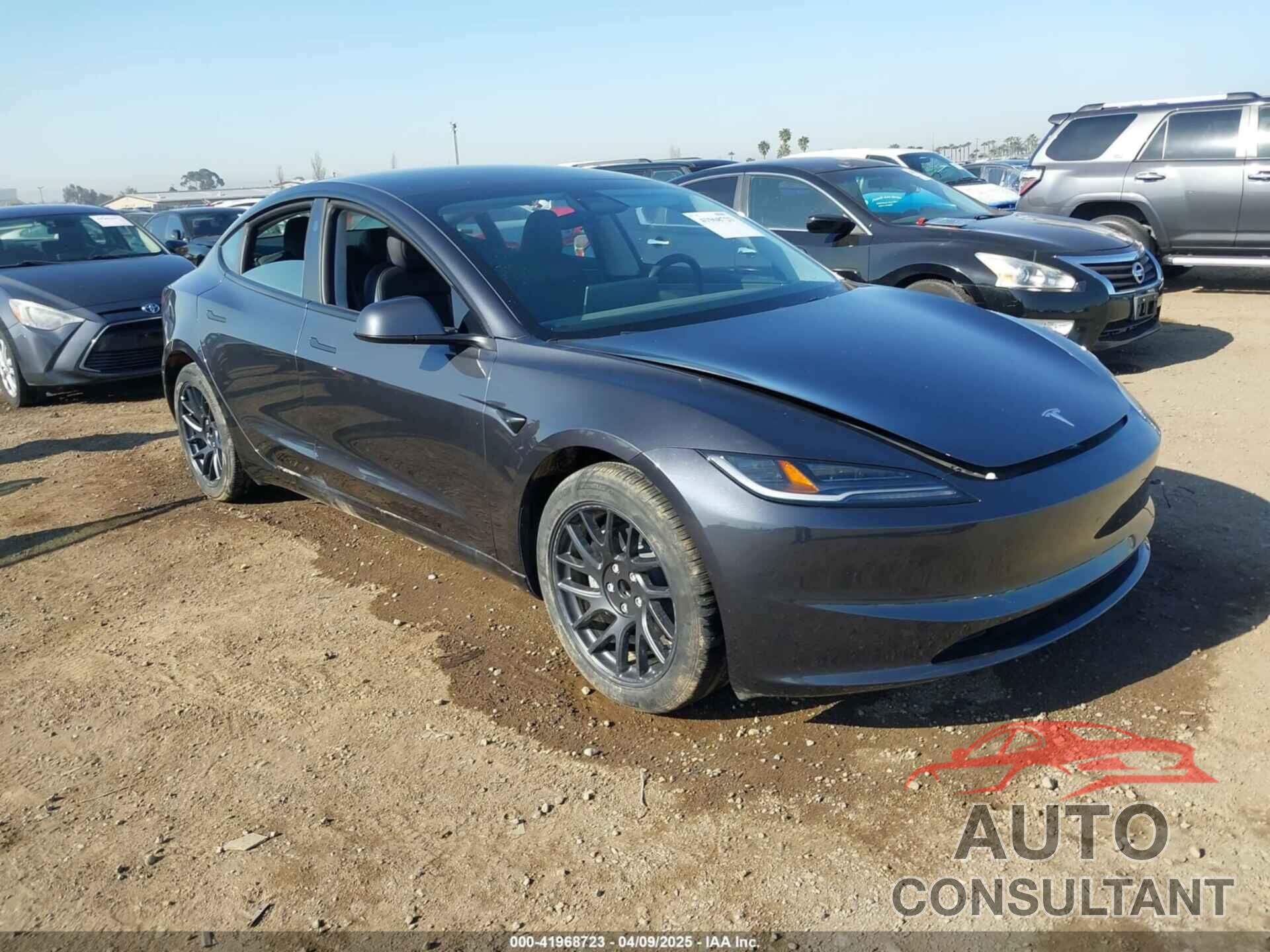 TESLA MODEL 3 2024 - 5YJ3E1EAXRF724234