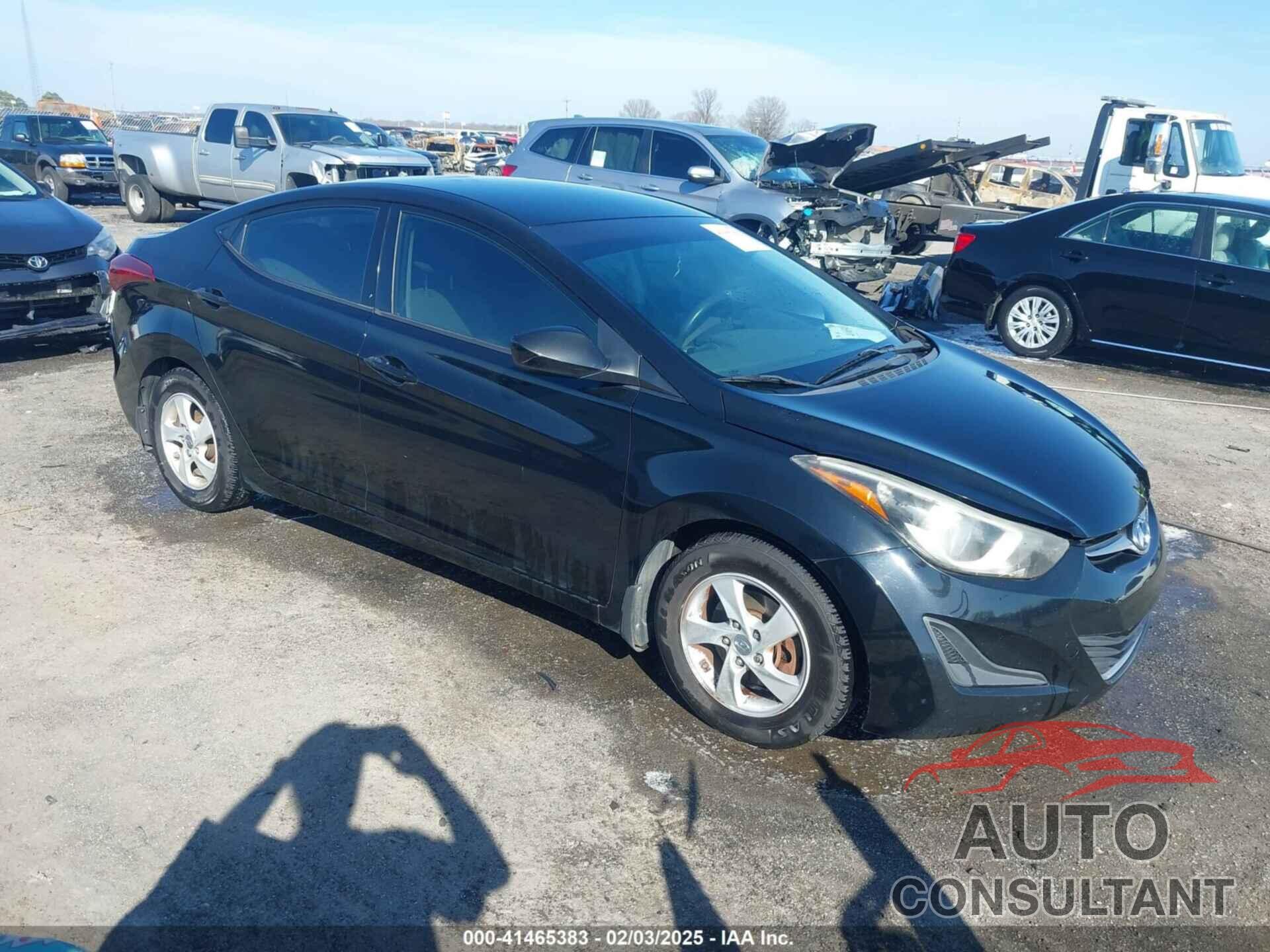 HYUNDAI ELANTRA 2015 - KMHDH4AE4FU303016