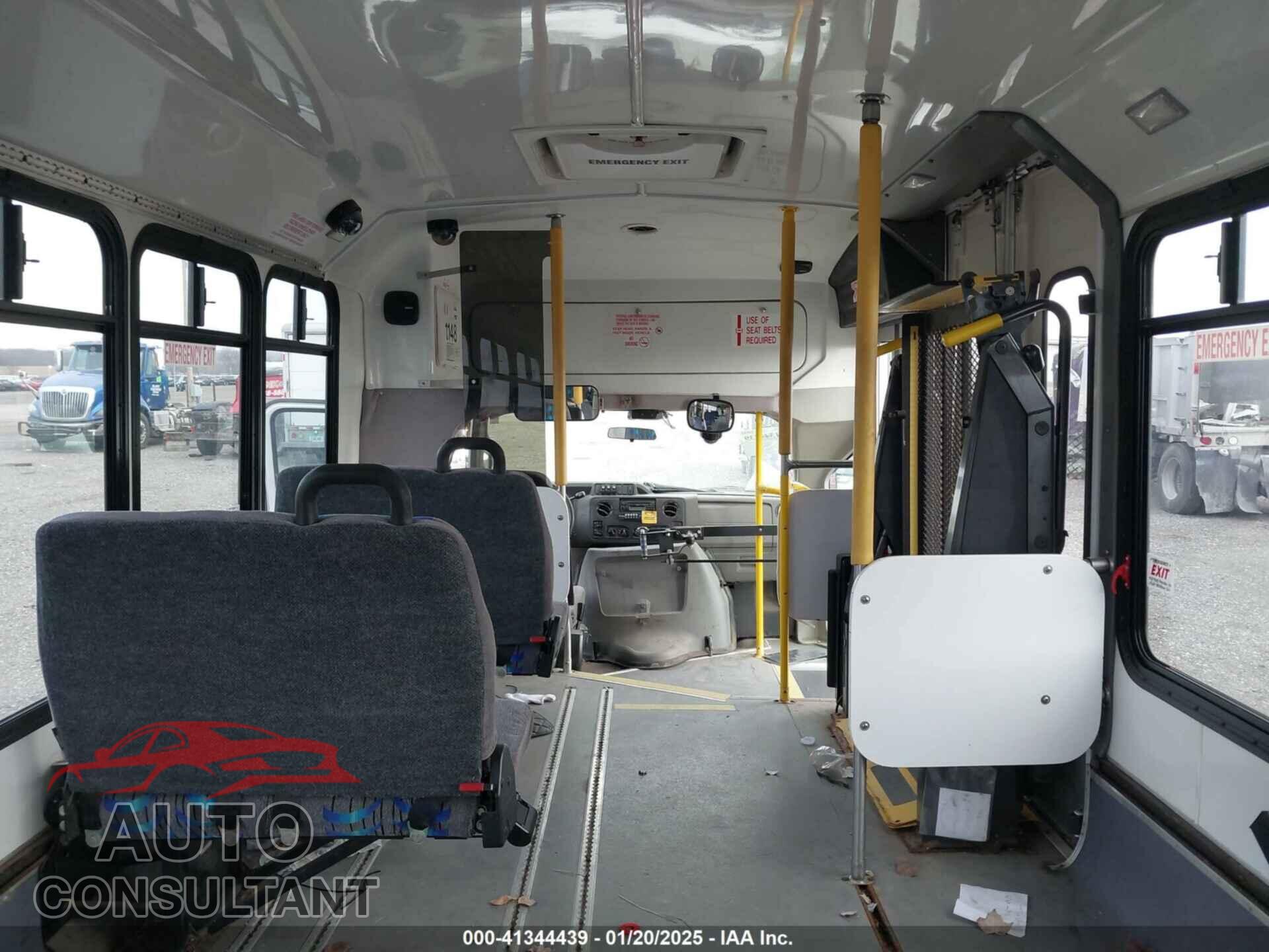 FORD E-450 CUTAWAY 2010 - 1FDFE4FP4ADA23200