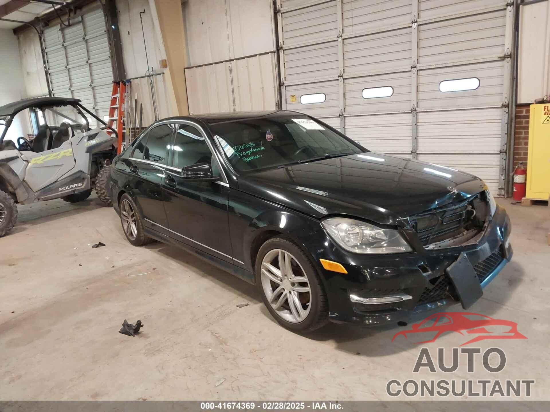 MERCEDES-BENZ C 250 2013 - WDDGF4HB3DA825689