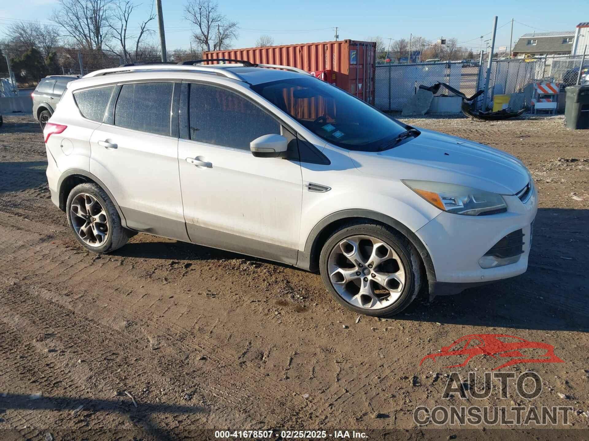 FORD ESCAPE 2014 - 1FMCU0J92EUA19532