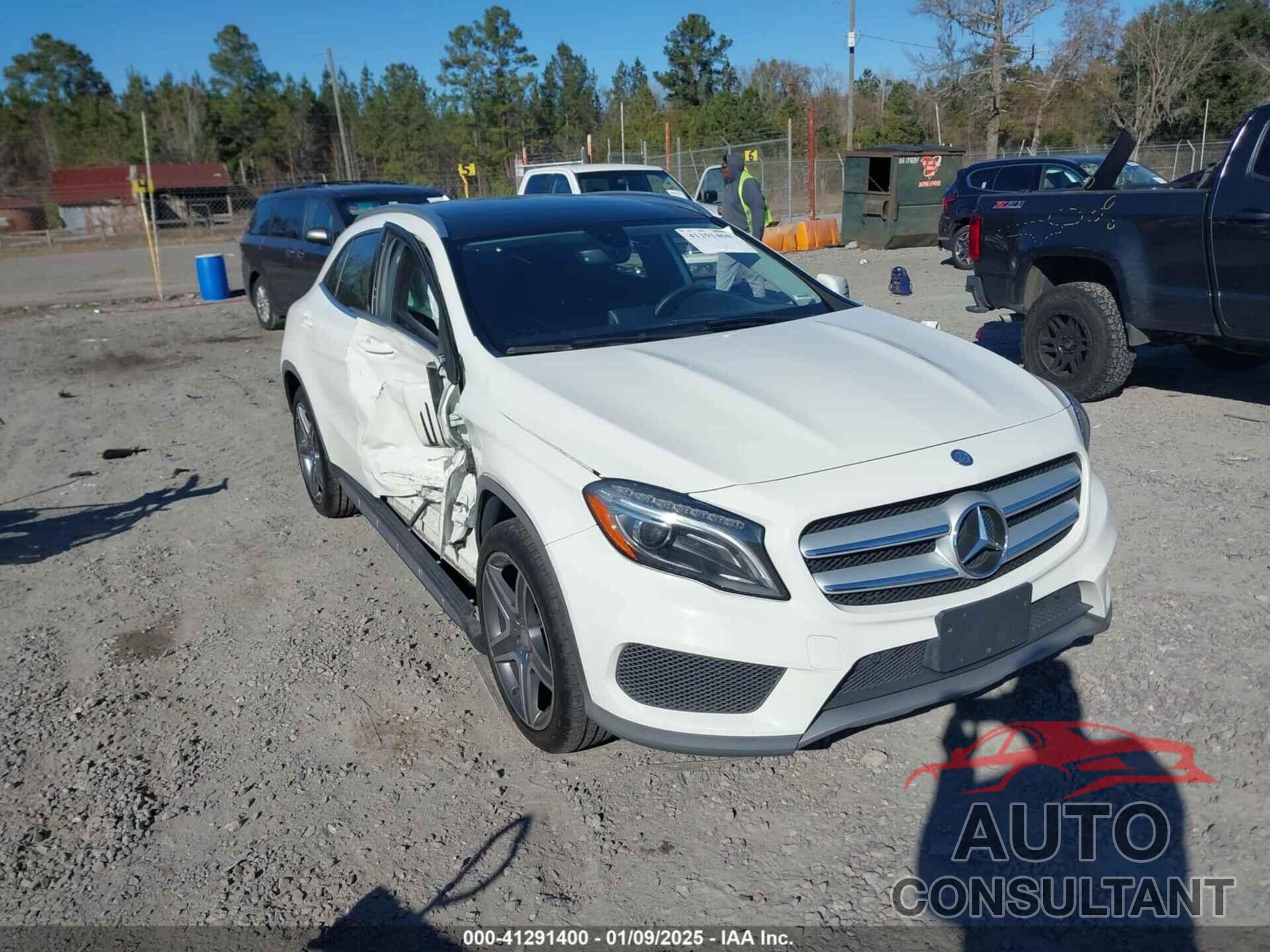 MERCEDES-BENZ GLA 250 2015 - WDCTG4GB1FJ074600