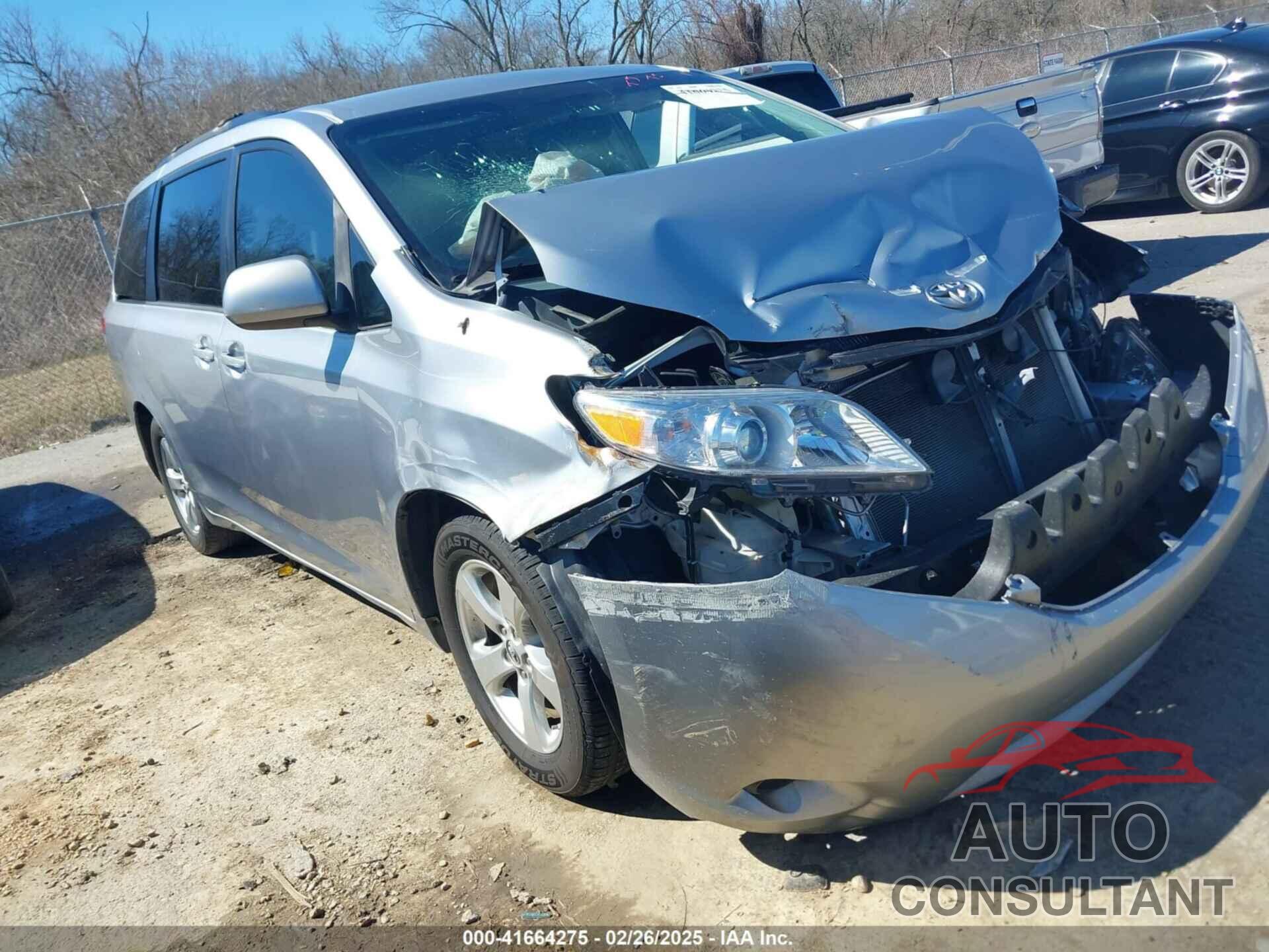 TOYOTA SIENNA 2013 - 5TDKK3DC9DS334796