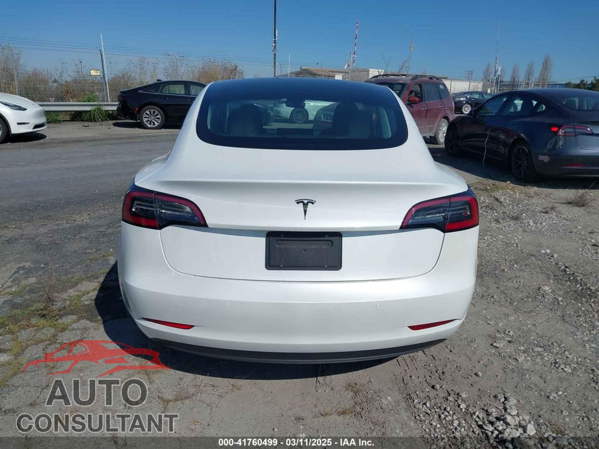 TESLA MODEL 3 2021 - 5YJ3E1EA7MF021196