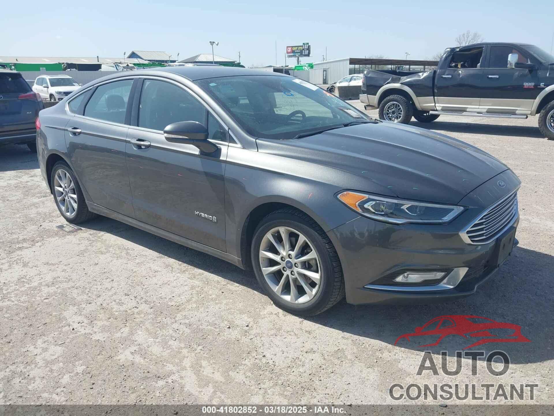 FORD FUSION HYBRID 2017 - 3FA6P0LU2HR296483