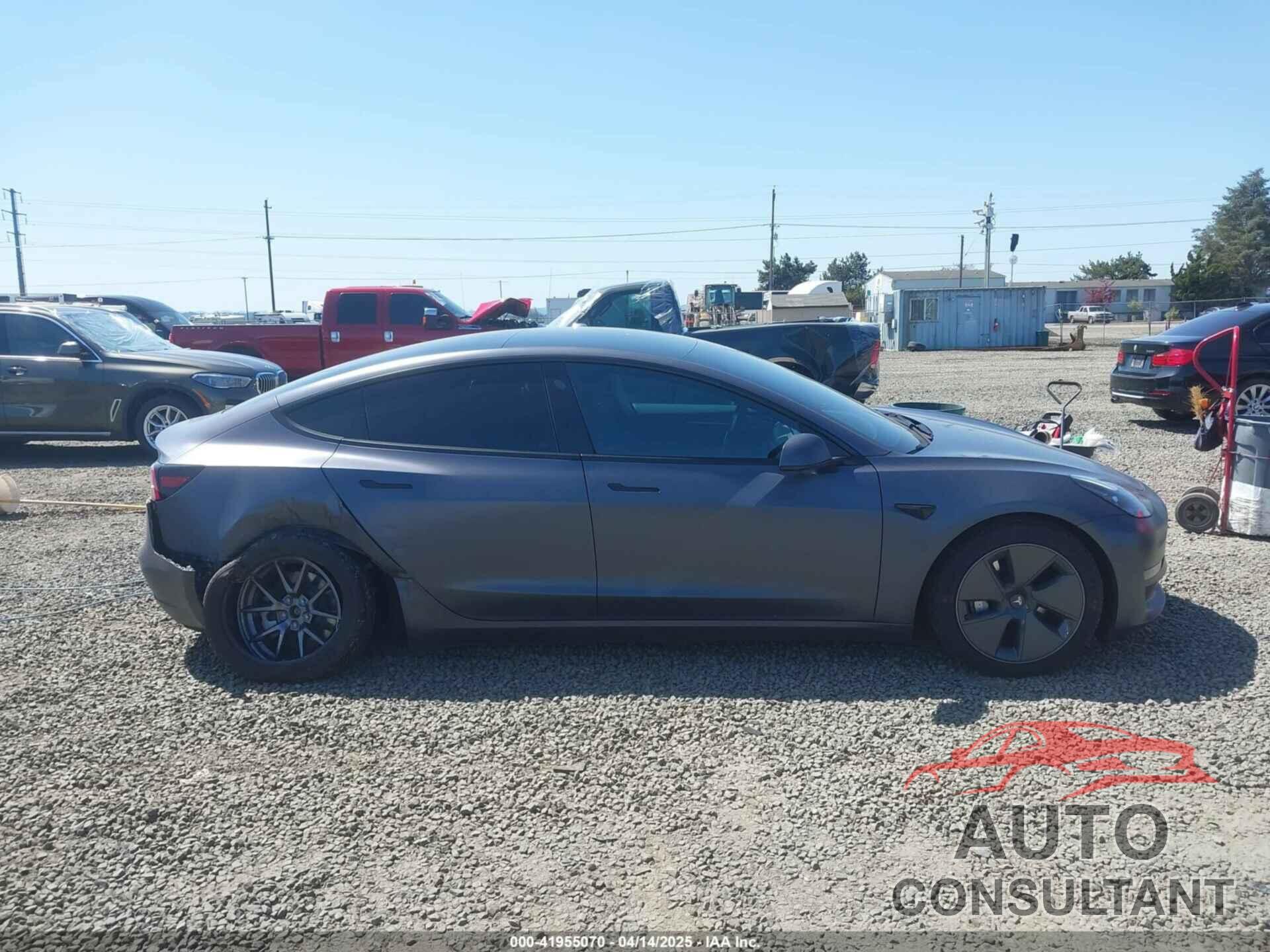 TESLA MODEL 3 2023 - 5YJ3E1EA3PF705831