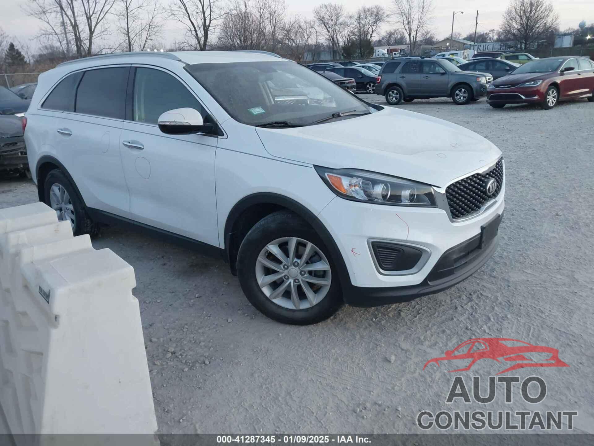 KIA SORENTO 2018 - 5XYPG4A31JG362005