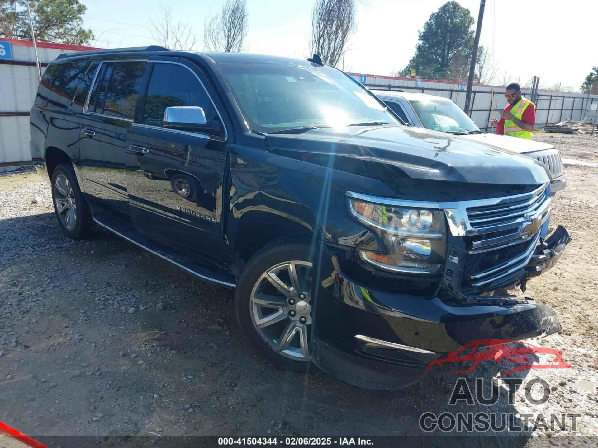 CHEVROLET SUBURBAN 2019 - 1GNSCJKC5KR360318