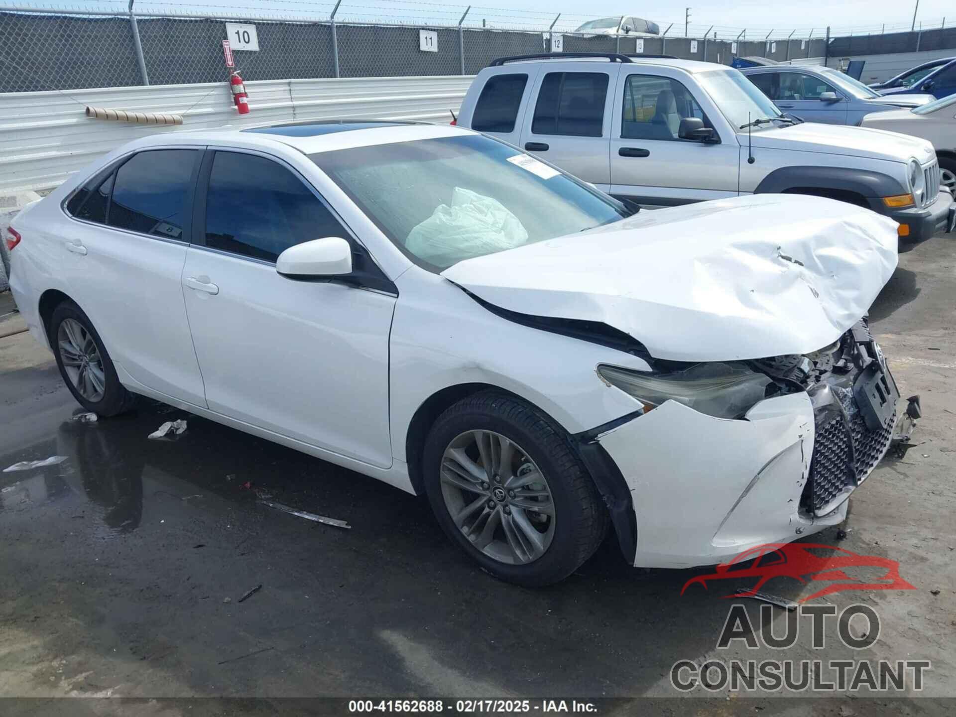 TOYOTA CAMRY 2016 - 4T1BF1FK6GU521616