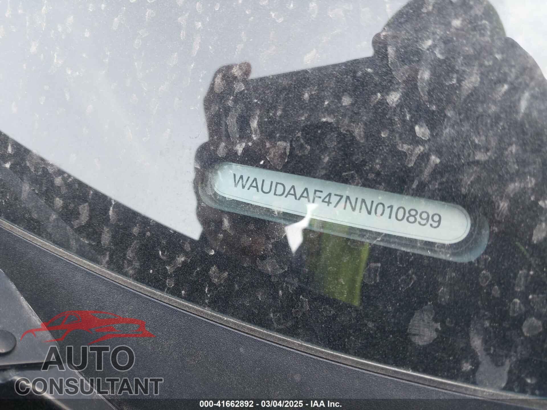 AUDI A4 2022 - WAUDAAF47NN010899