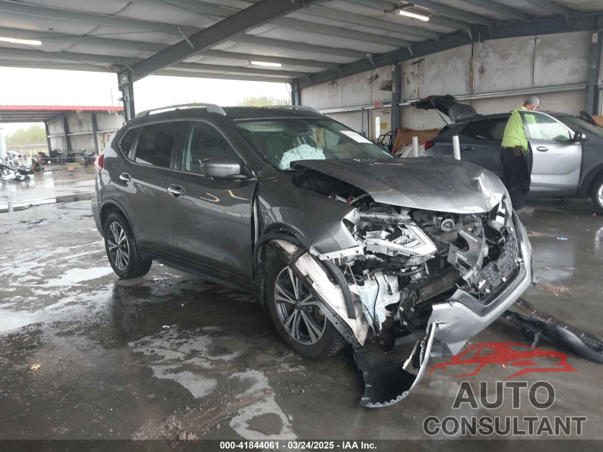 NISSAN ROGUE 2019 - 5N1AT2MT7KC784380