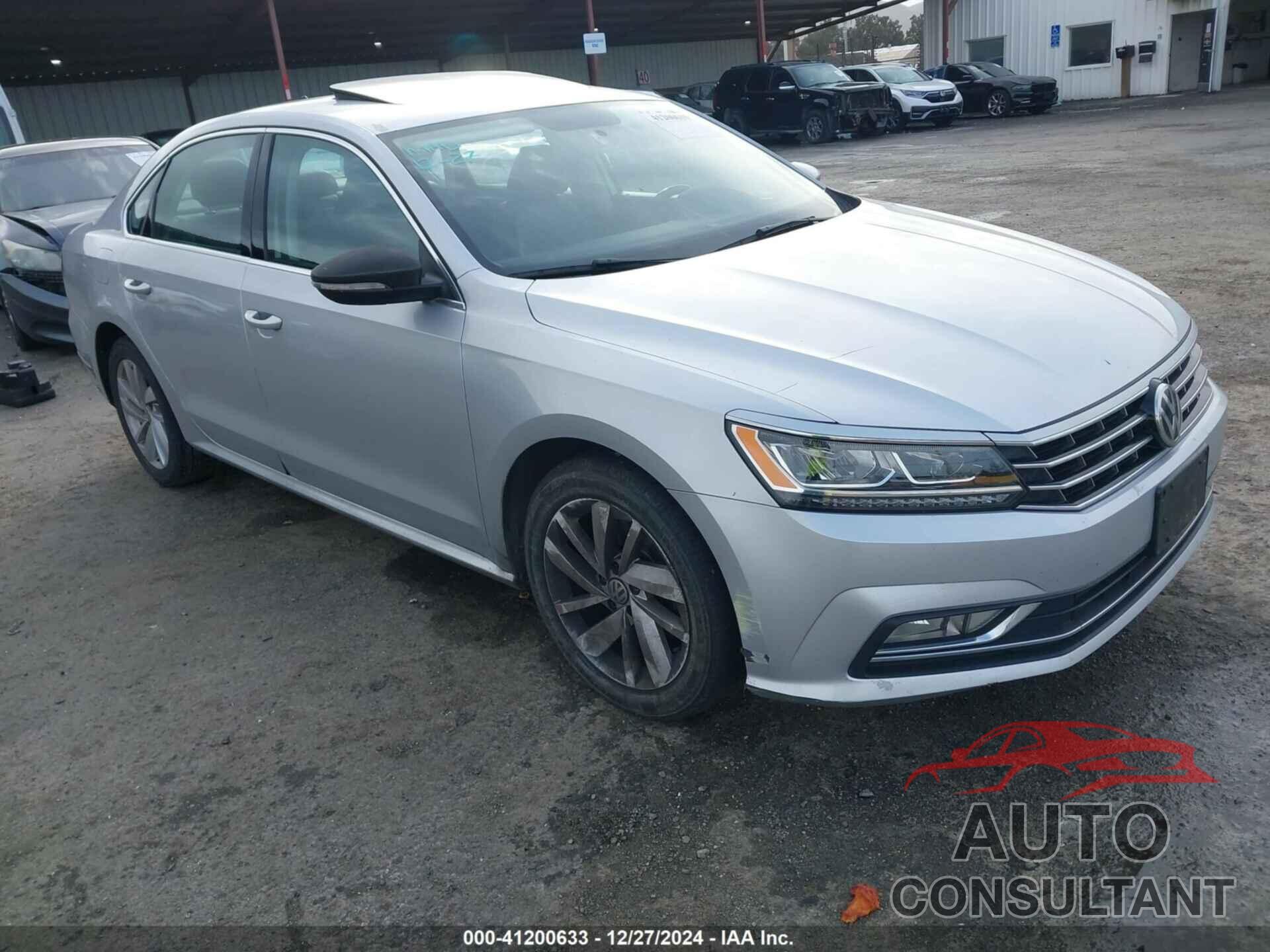 VOLKSWAGEN PASSAT 2018 - 1VWBA7A32JC044389