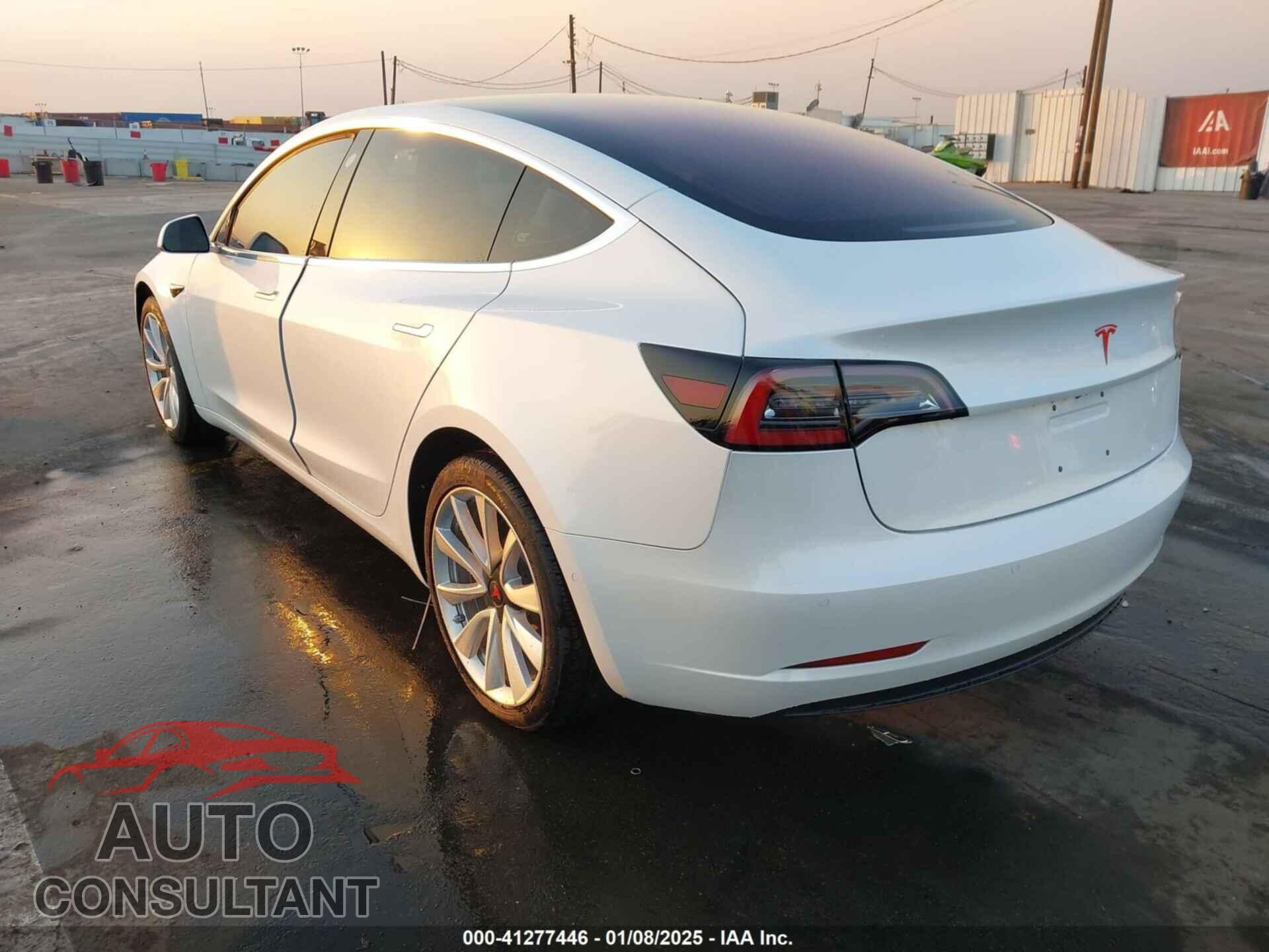TESLA MODEL 3 2018 - 5YJ3E1EA1JF164821