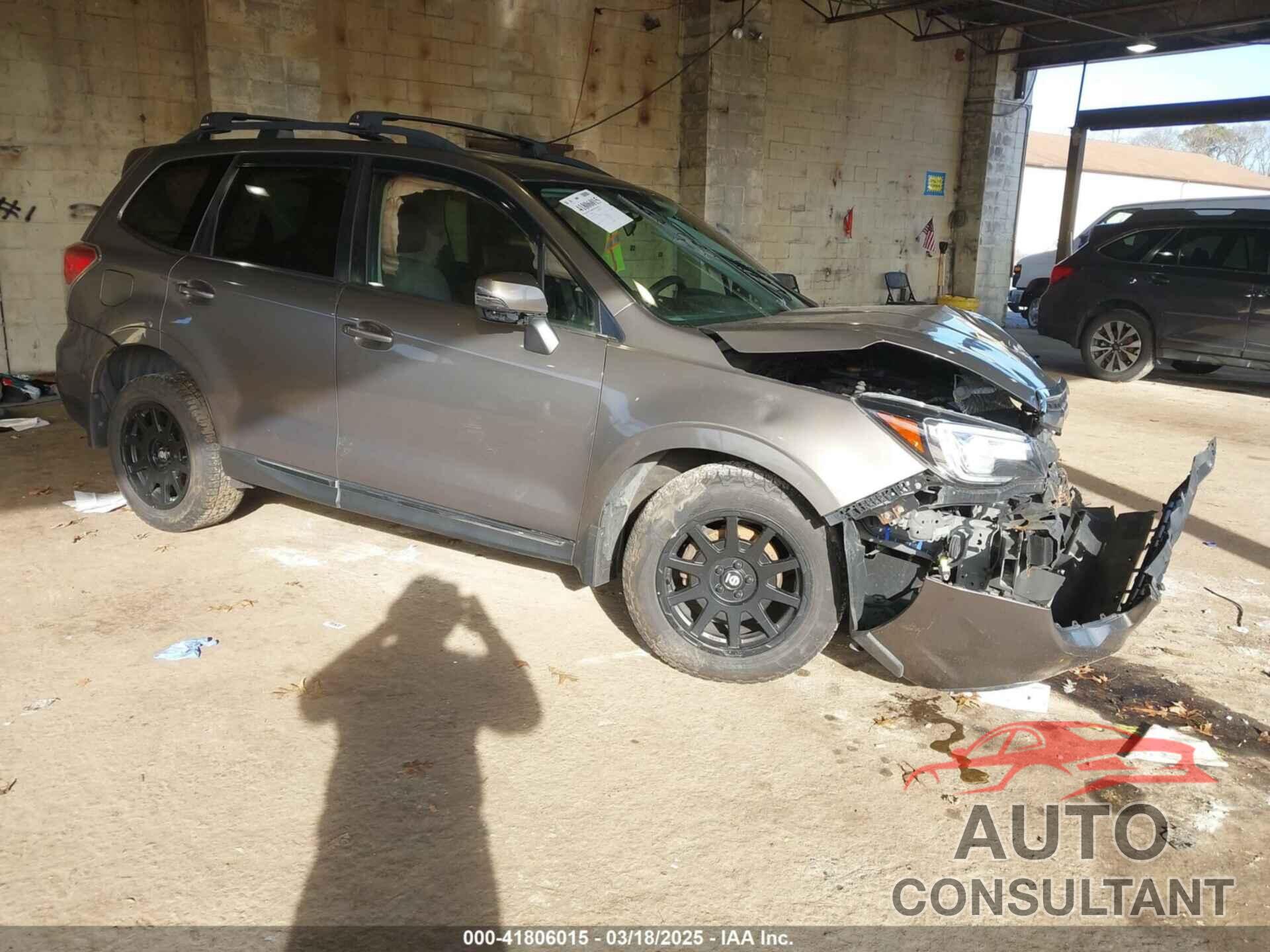 SUBARU FORESTER 2017 - JF2SJATC4HH417007
