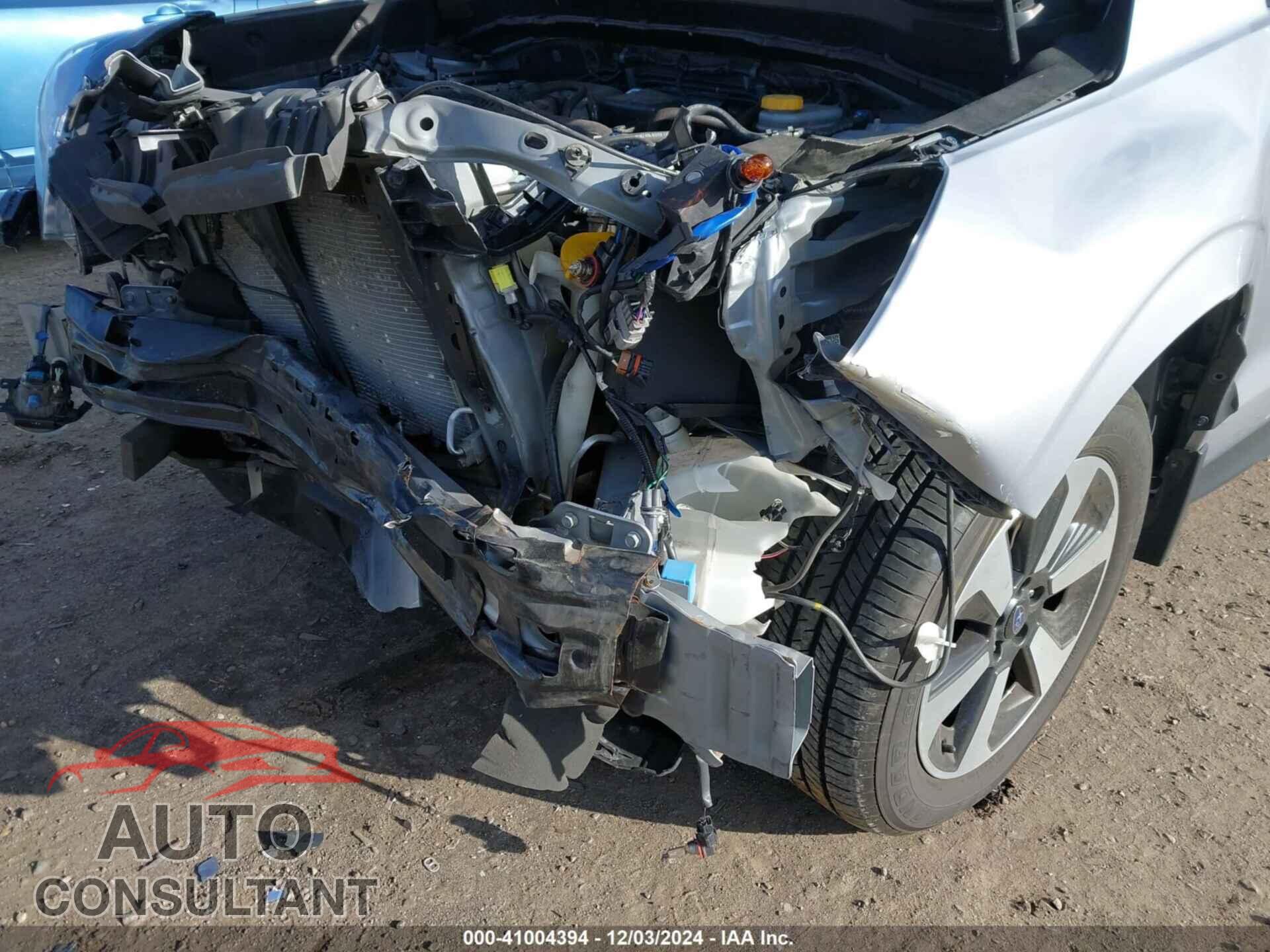 SUBARU FORESTER 2018 - JF2SJAGC4JH528303