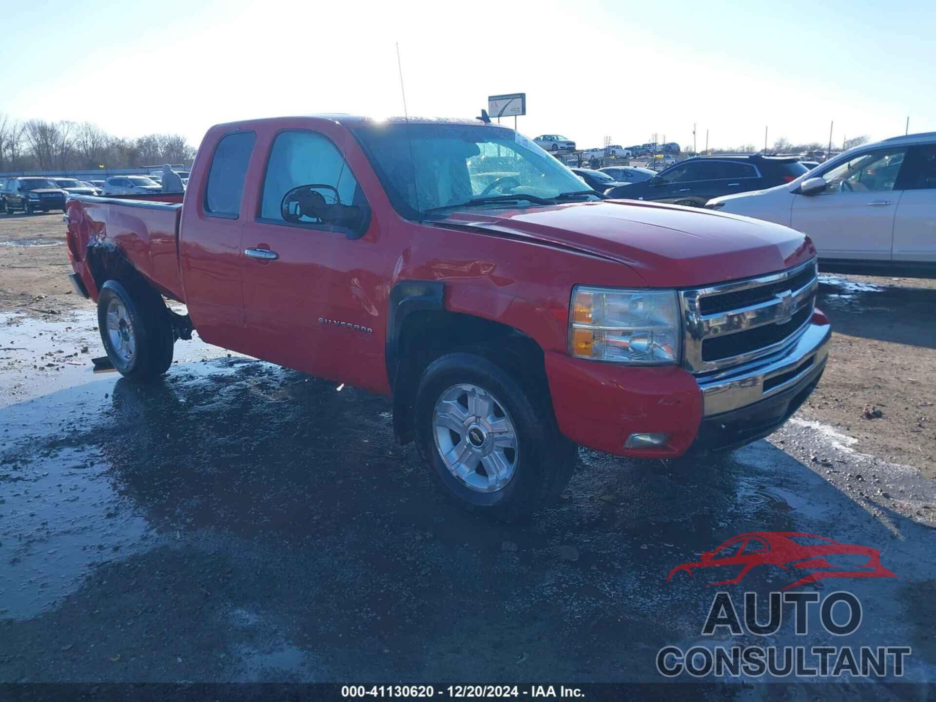 CHEVROLET SILVERADO 1500 2011 - 1GCRKSE34BZ278995