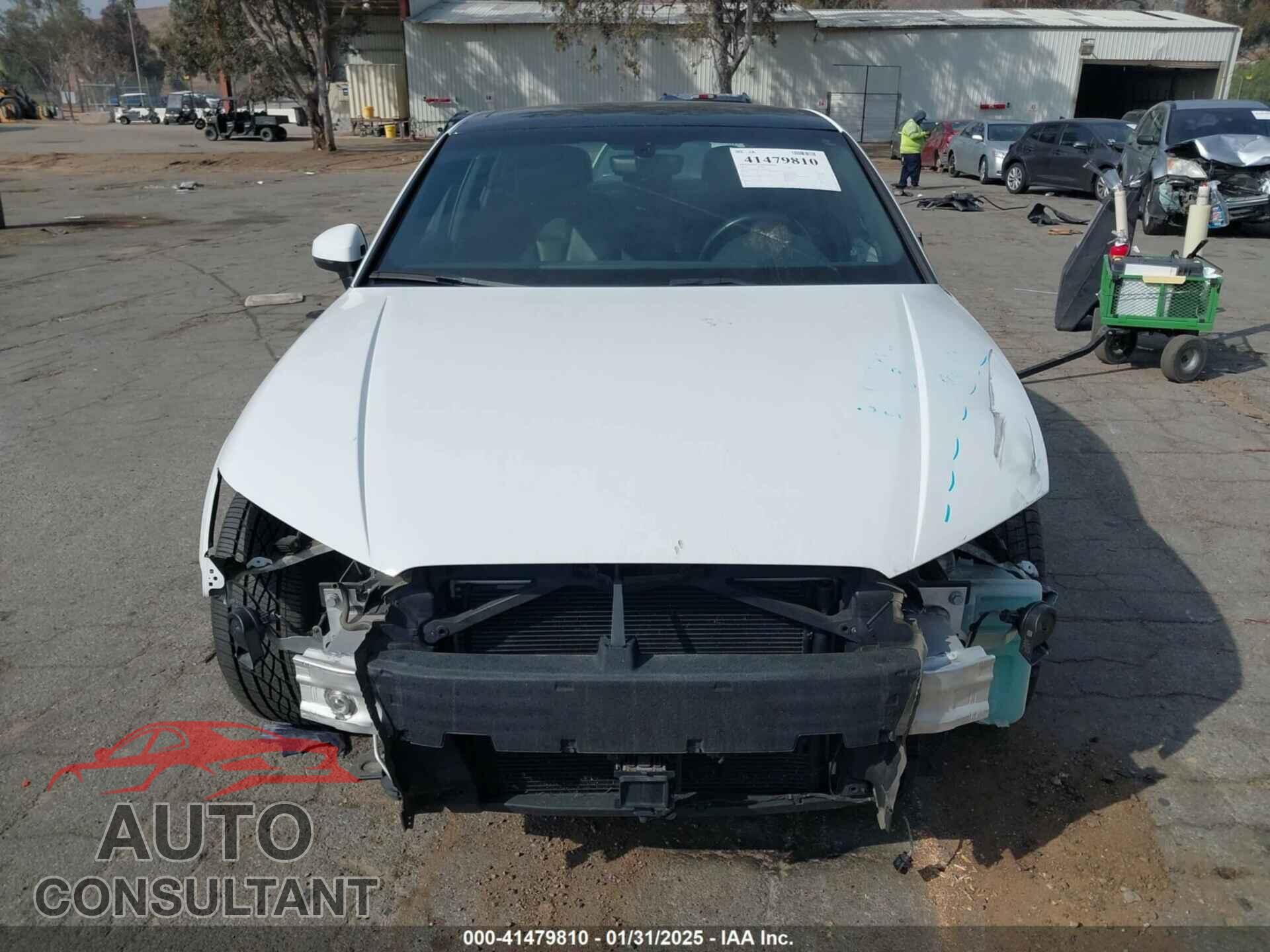 AUDI A3 2020 - WAUBEGFF0LA057518