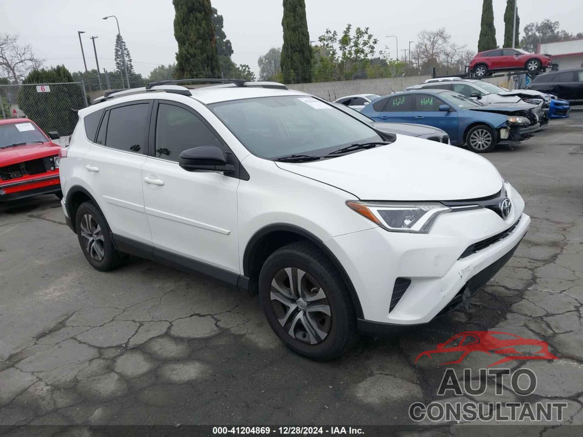 TOYOTA RAV4 2016 - JTMZFREV9GJ092342