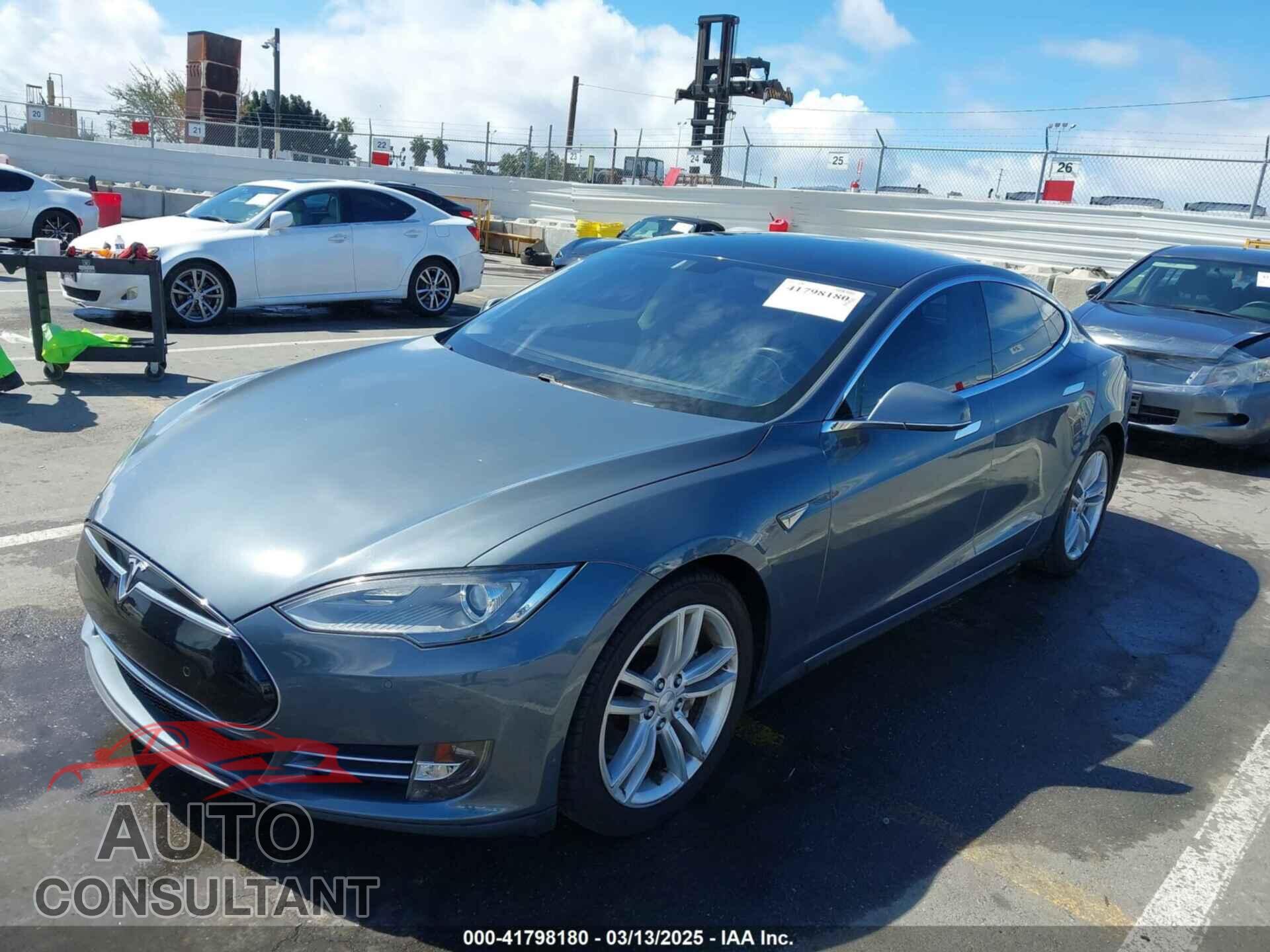TESLA MODEL S 2014 - 5YJSA1S15EFP29010