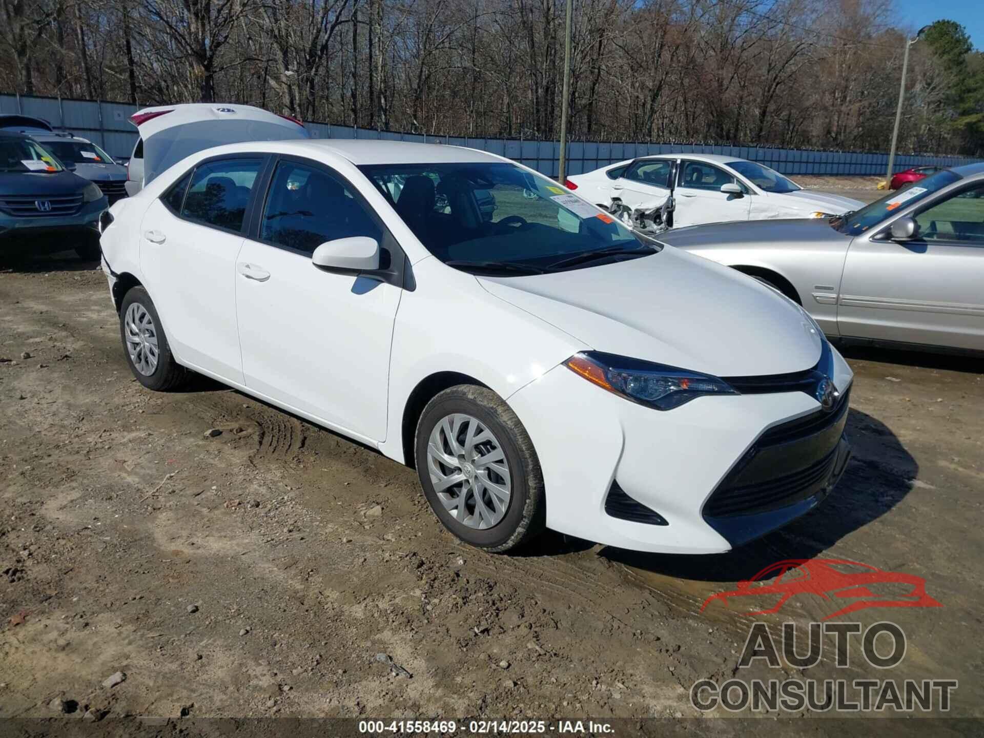 TOYOTA COROLLA 2018 - 5YFBURHEXJP791470