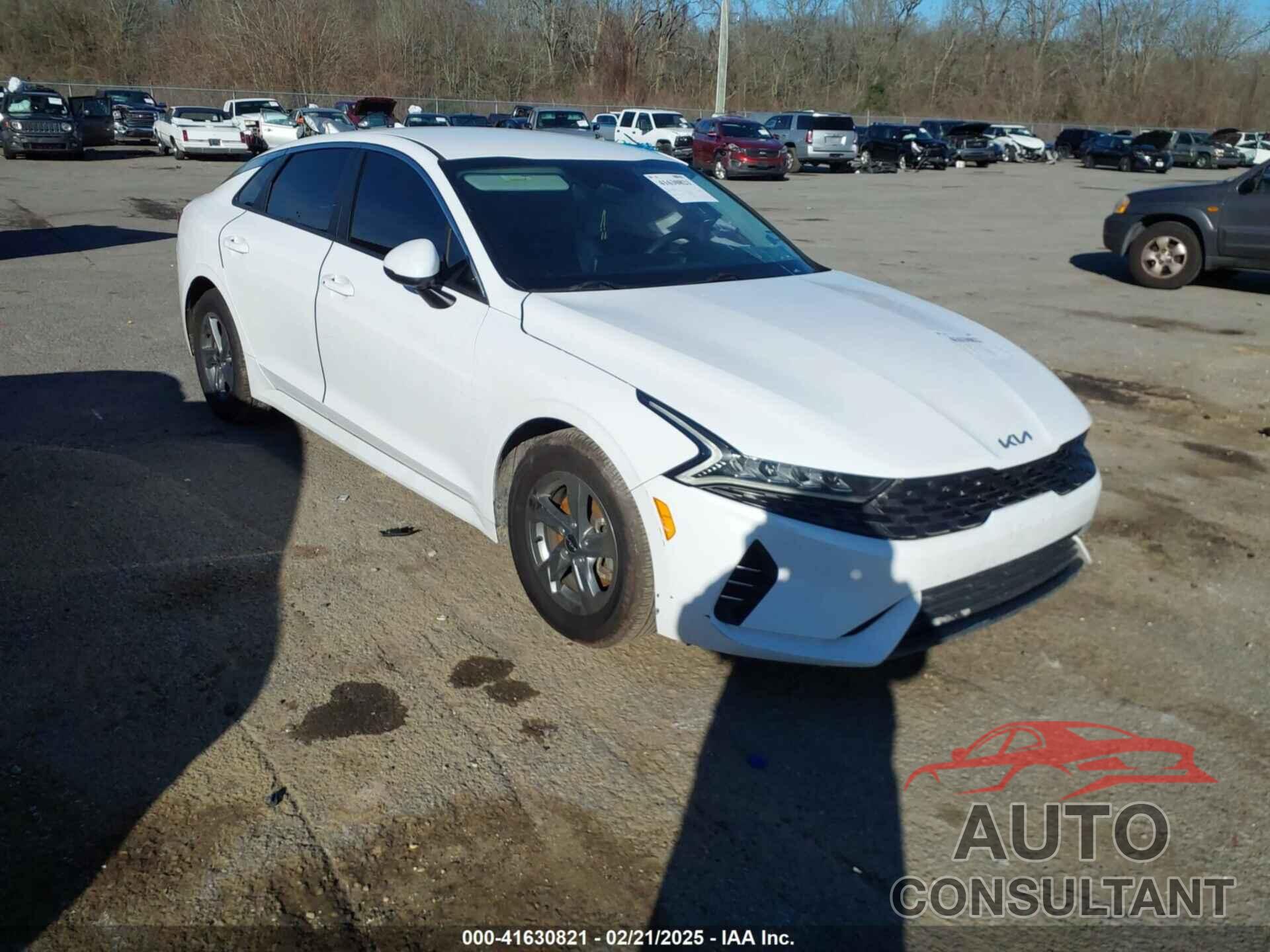 KIA K5 2022 - 5XXG14J28NG098154