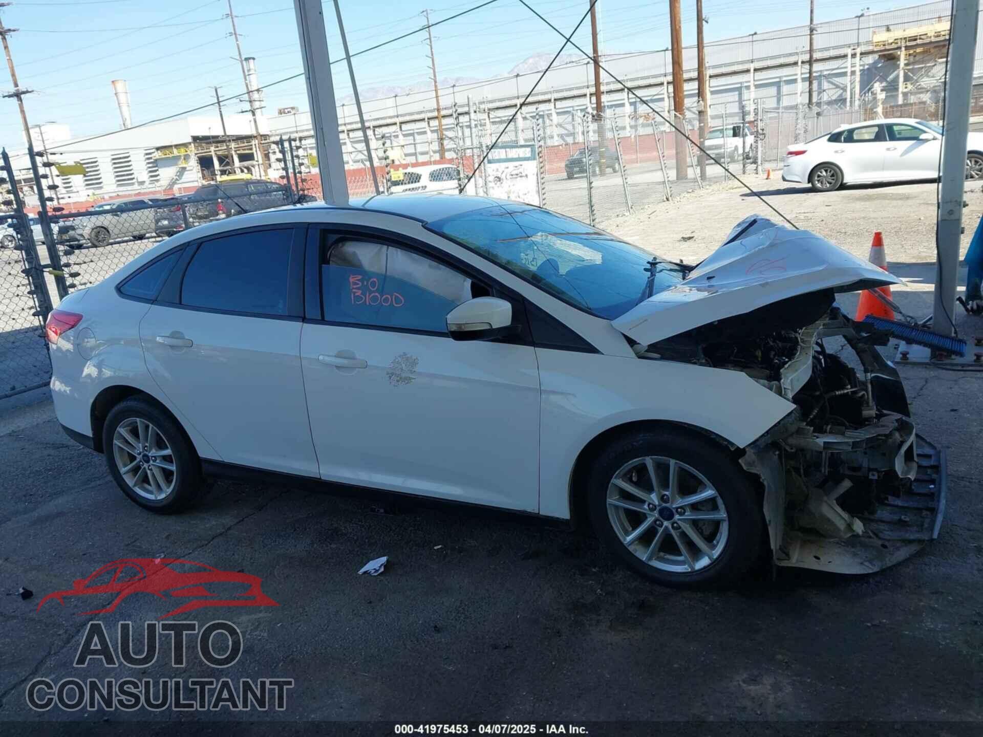 FORD FOCUS 2017 - 1FADP3F2XHL300331