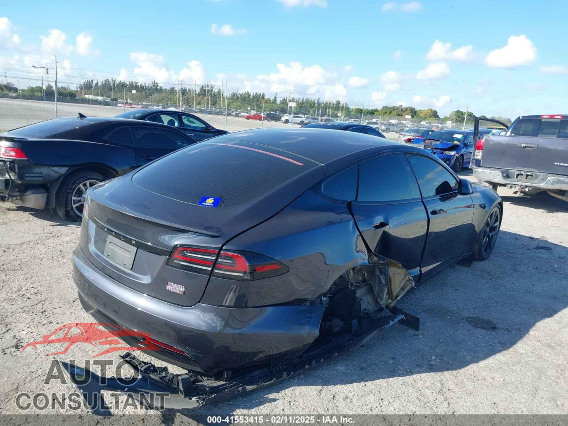 TESLA MODEL S 2023 - 5YJSA1E62PF530538
