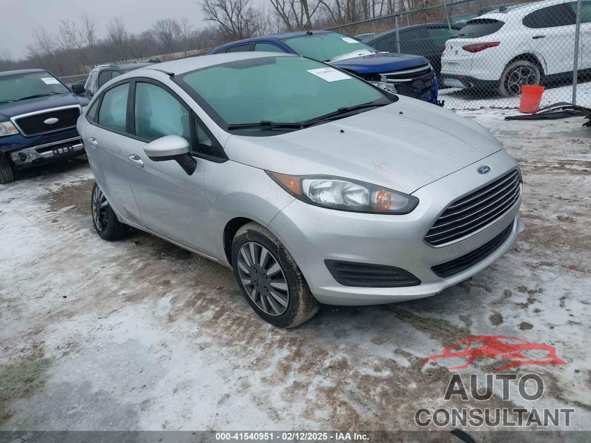 FORD FIESTA 2015 - 3FADP4AJ1FM132921