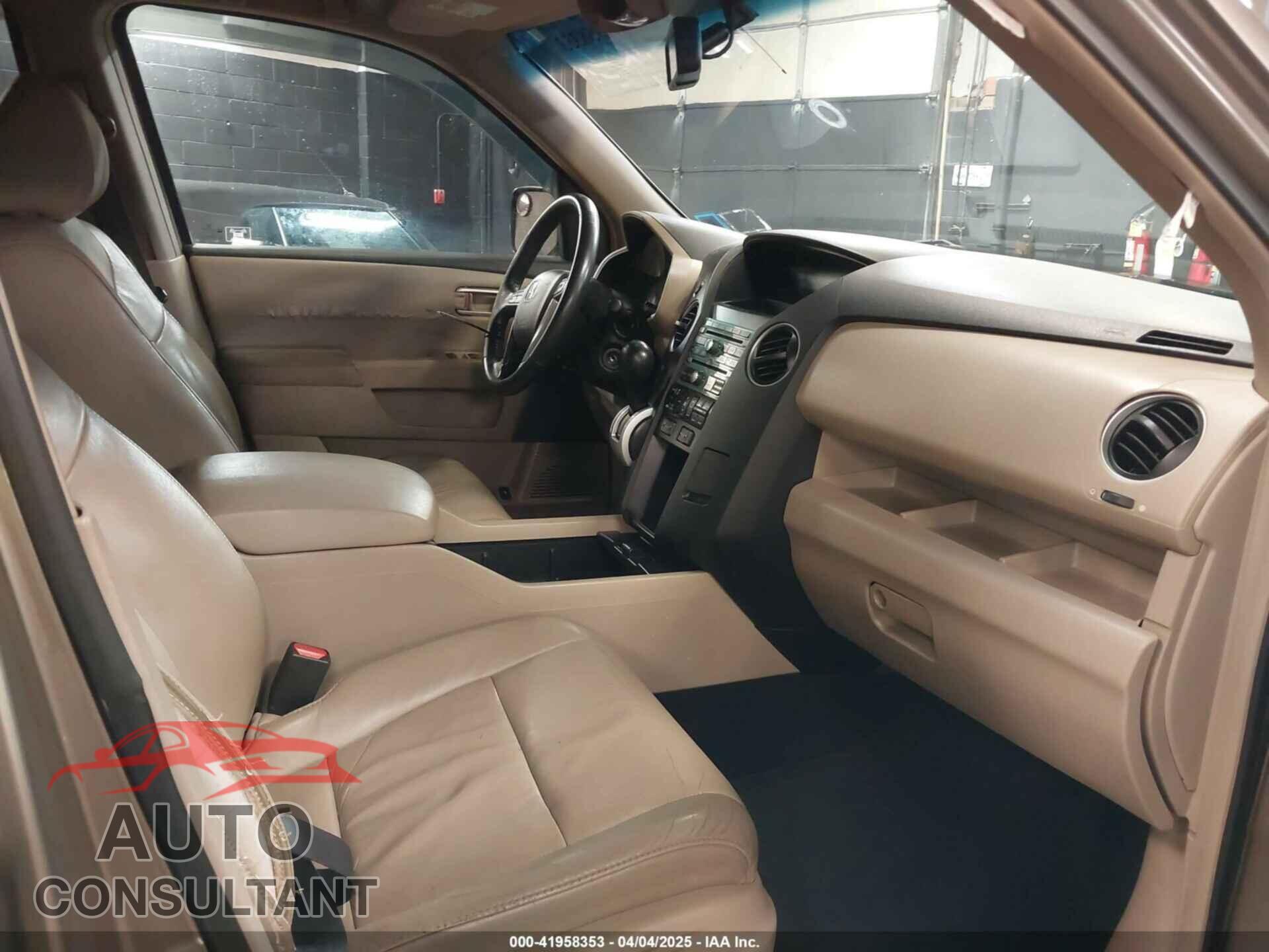 HONDA PILOT 2009 - 5FNYF48639B011686