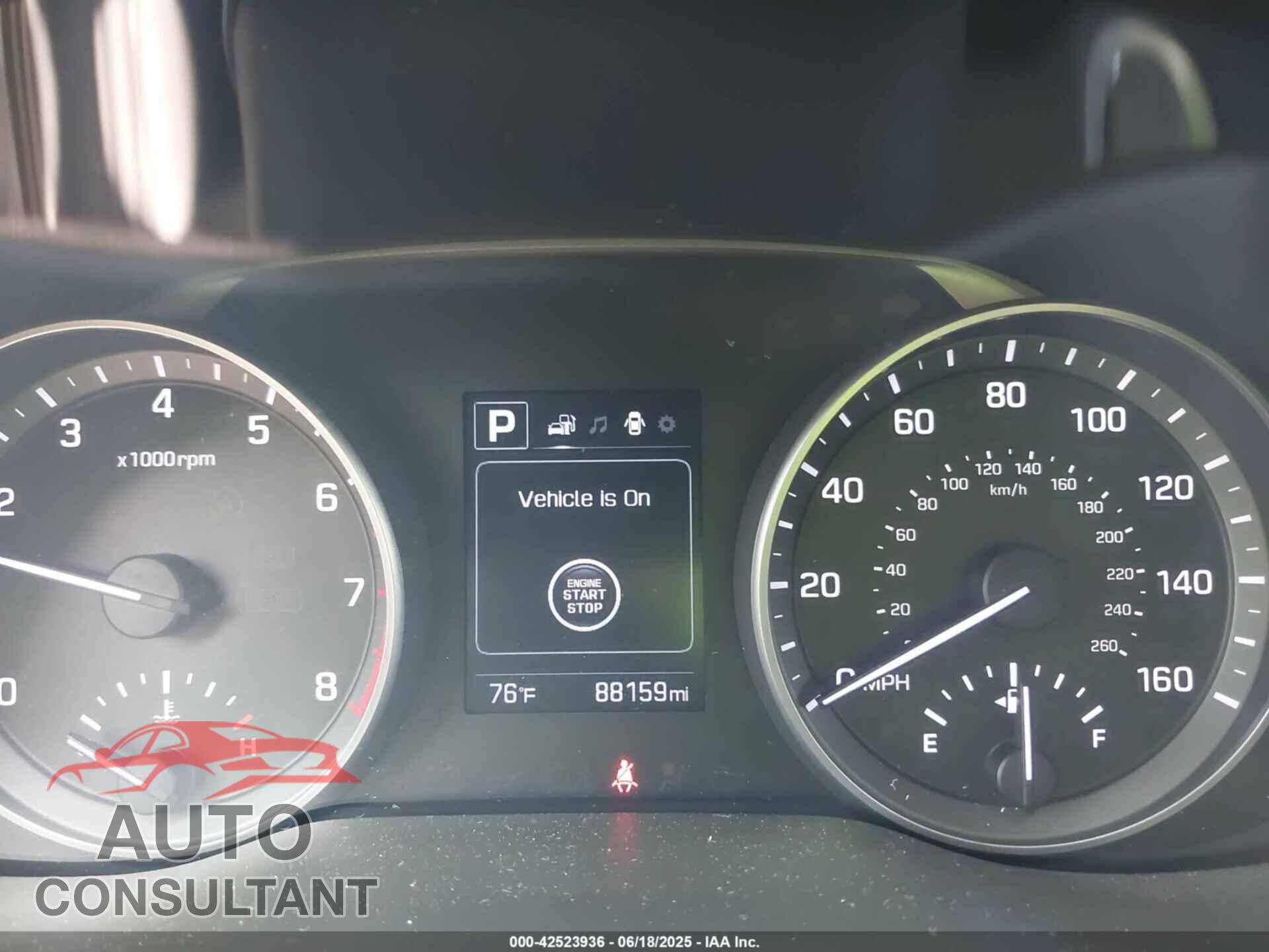 HYUNDAI ELANTRA 2018 - 5NPD84LF1JH257674