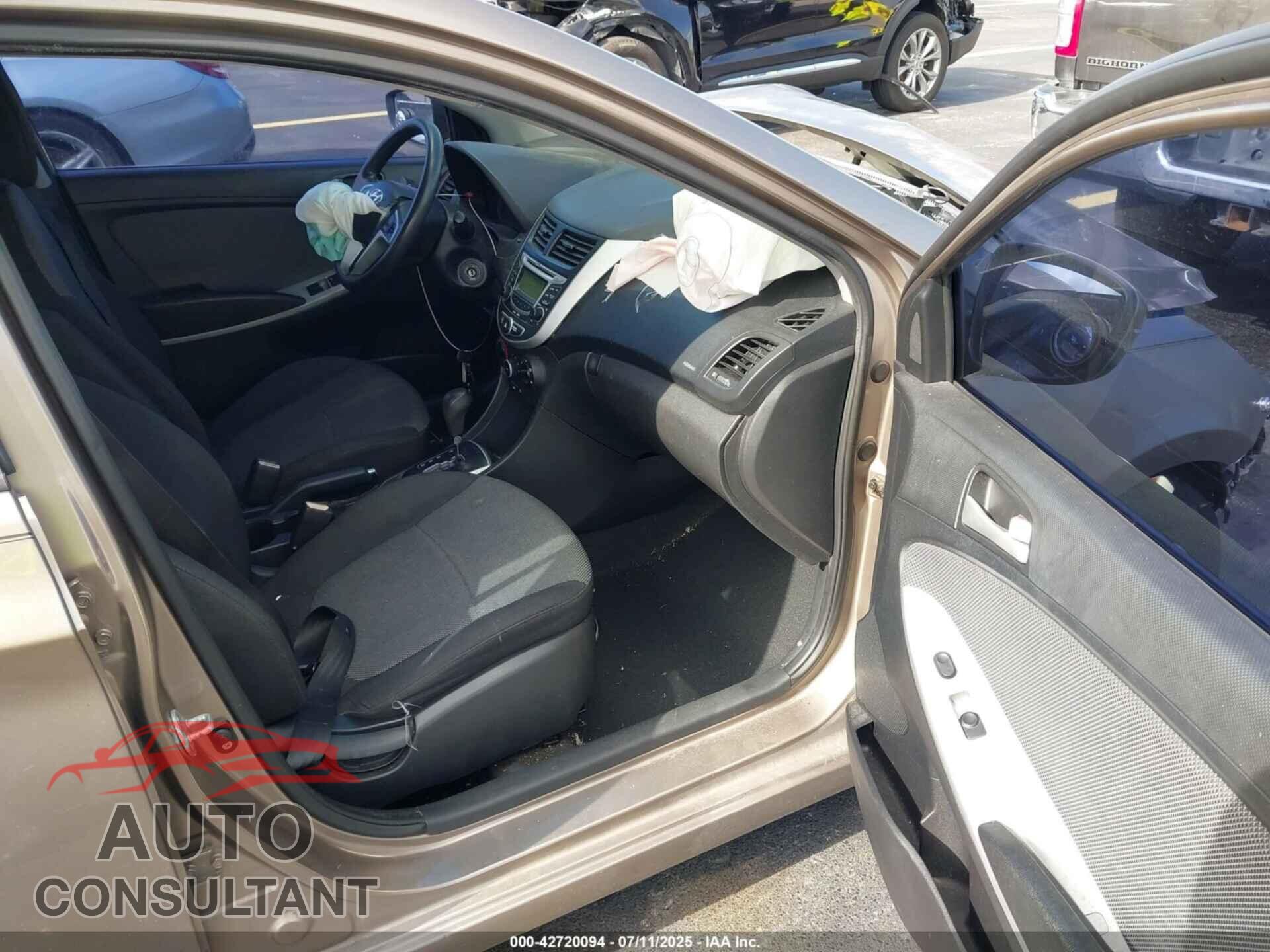 HYUNDAI ACCENT 2012 - KMHCT5AE1CU007575
