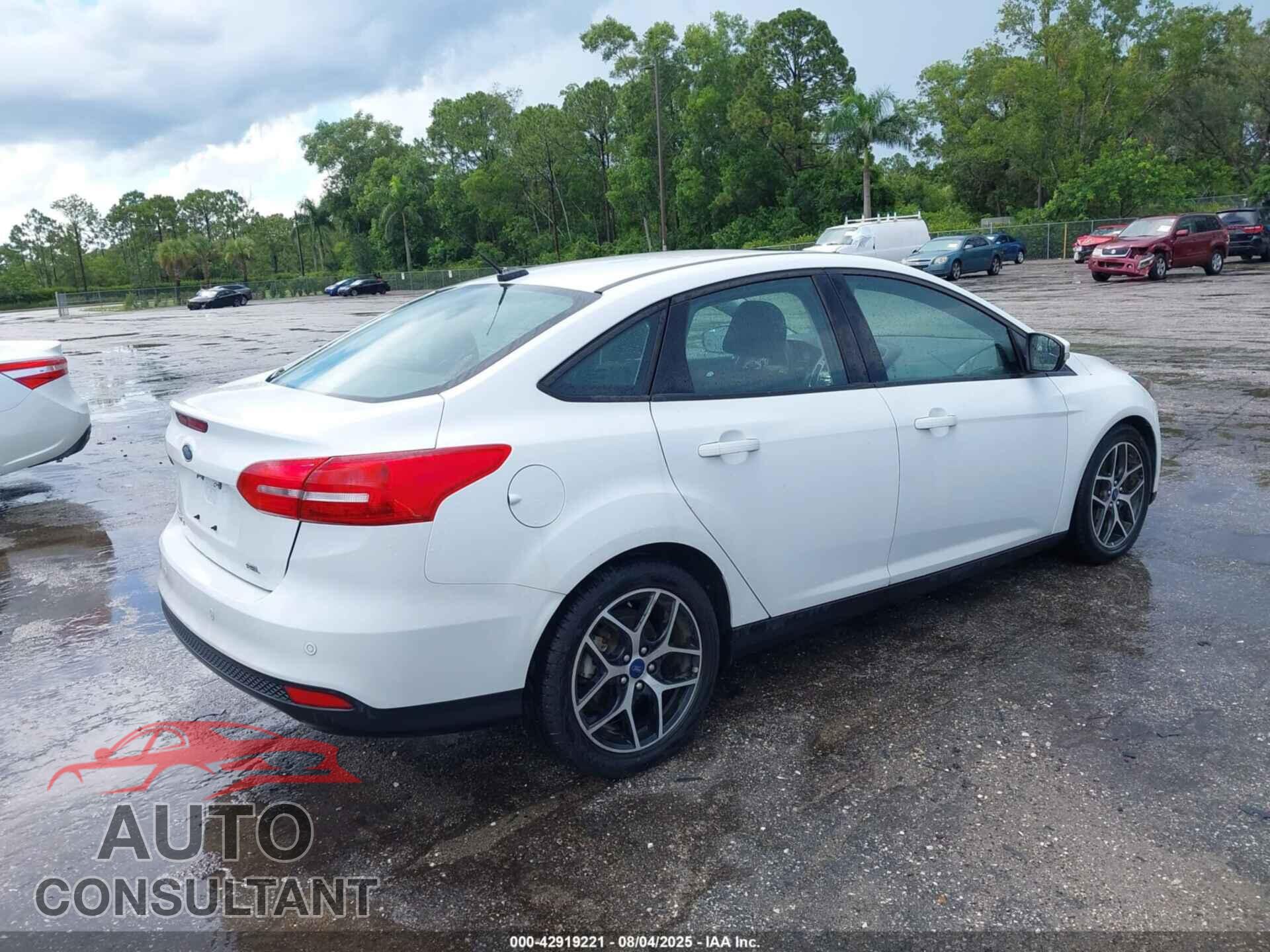 FORD FOCUS 2017 - 1FADP3H20HL249175