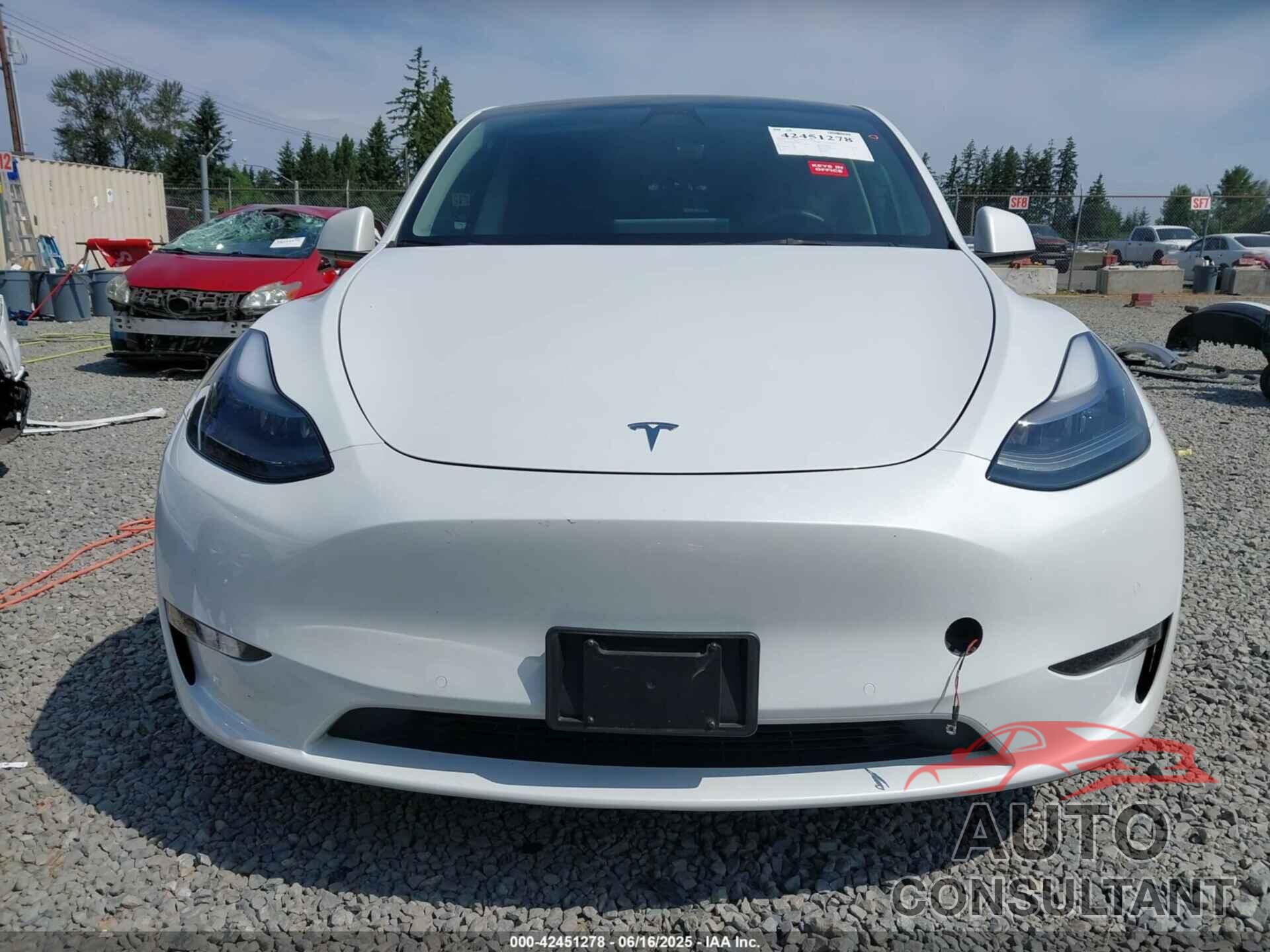TESLA MODEL Y 2022 - 7SAYGDEF9NF400265