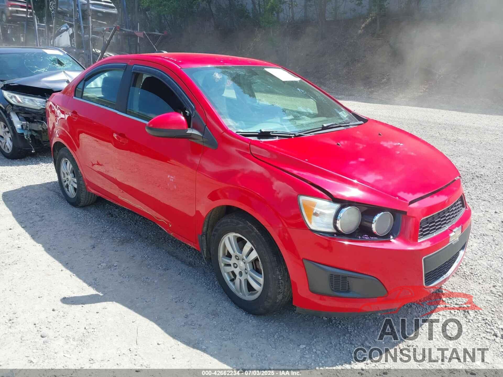 CHEVROLET SONIC 2015 - 1G1JC5SG6F4148795