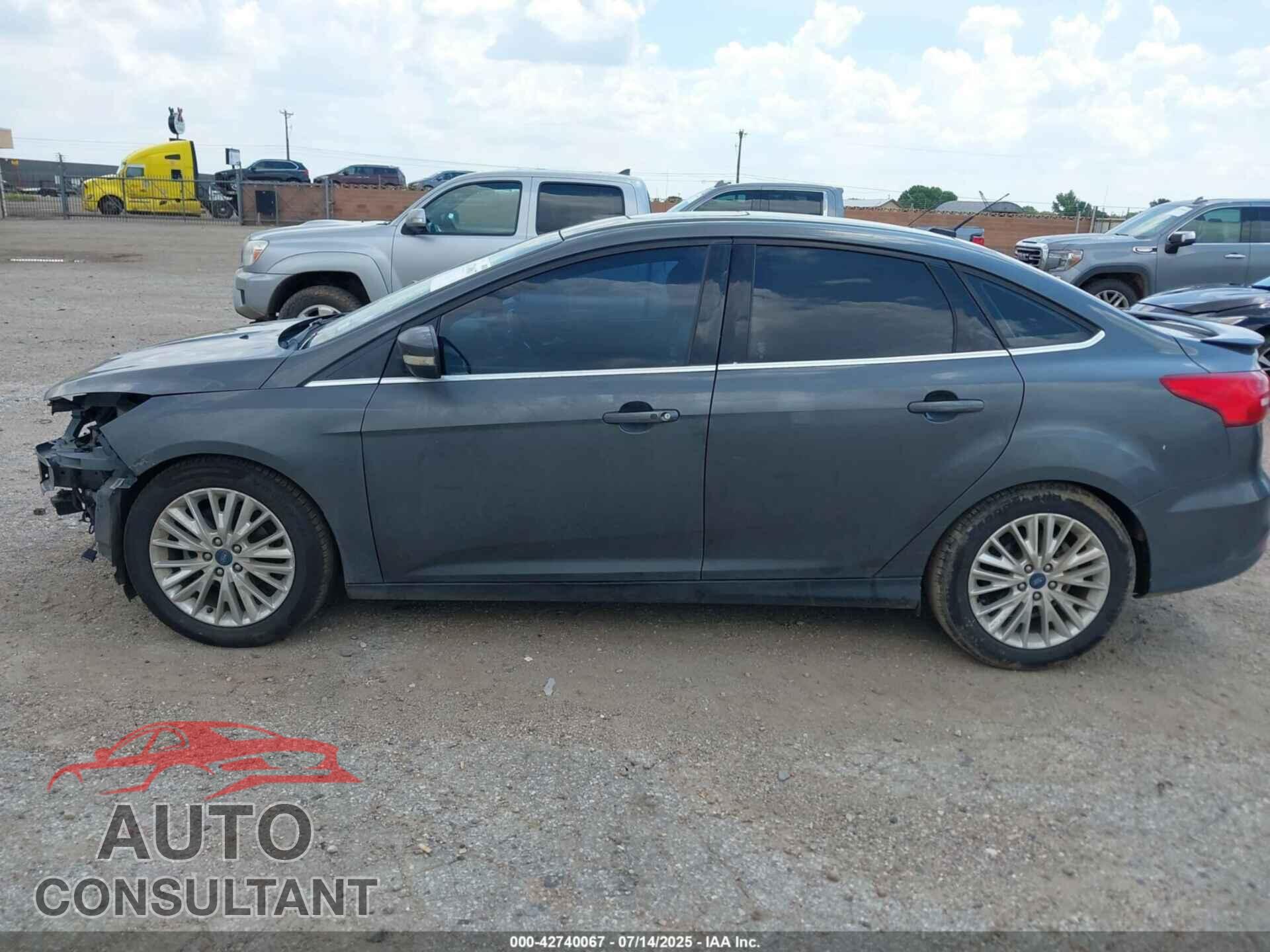 FORD FOCUS 2017 - 1FADP3J2XHL238629
