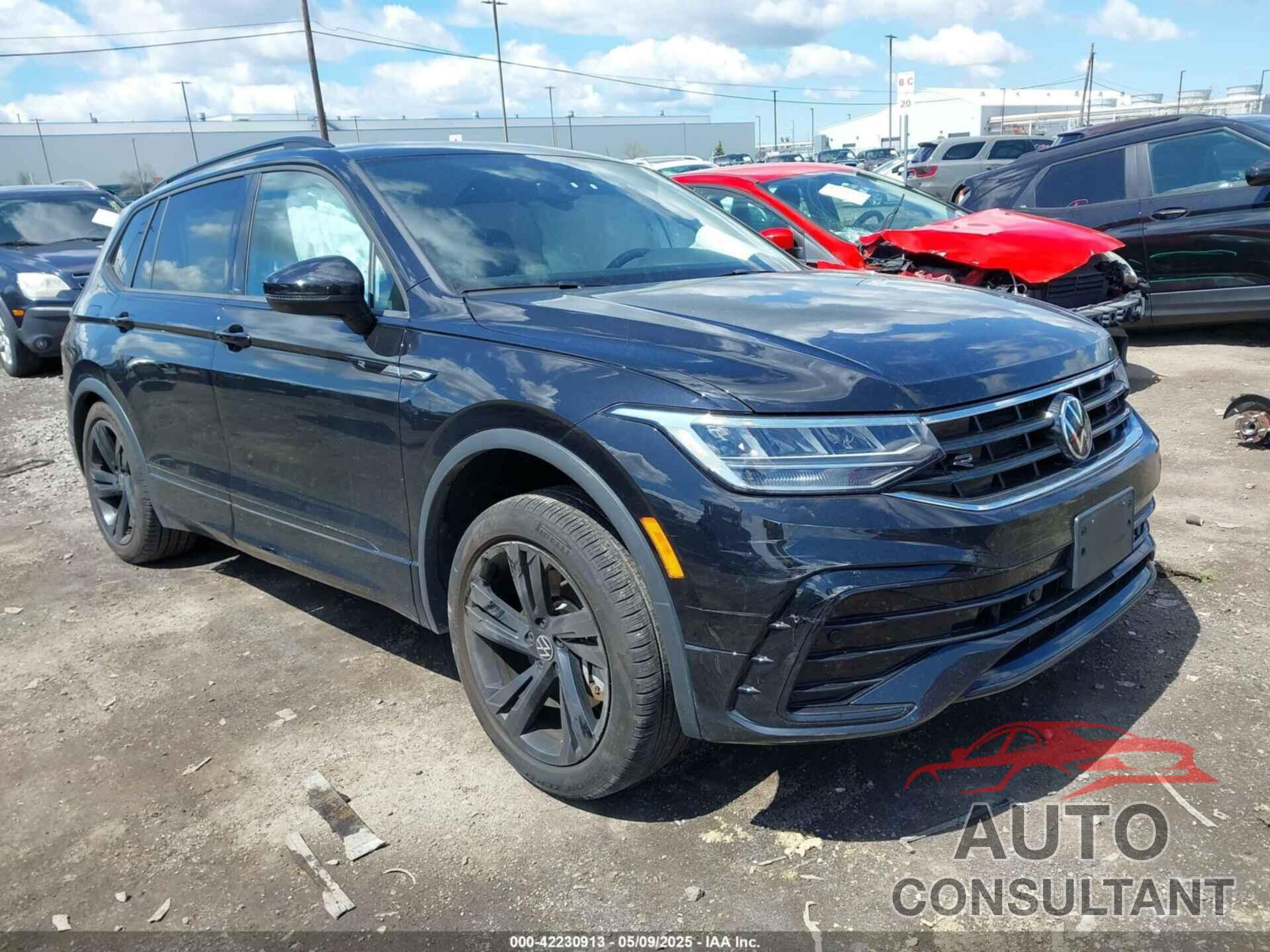 VOLKSWAGEN TIGUAN 2023 - 3VV8B7AX1PM031316
