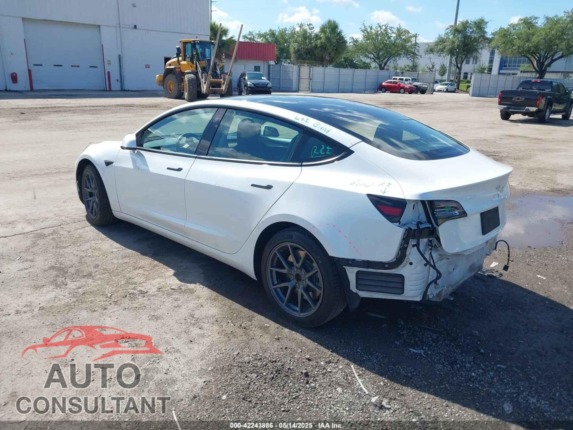 TESLA MODEL 3 2022 - 5YJ3E1EA2NF148570