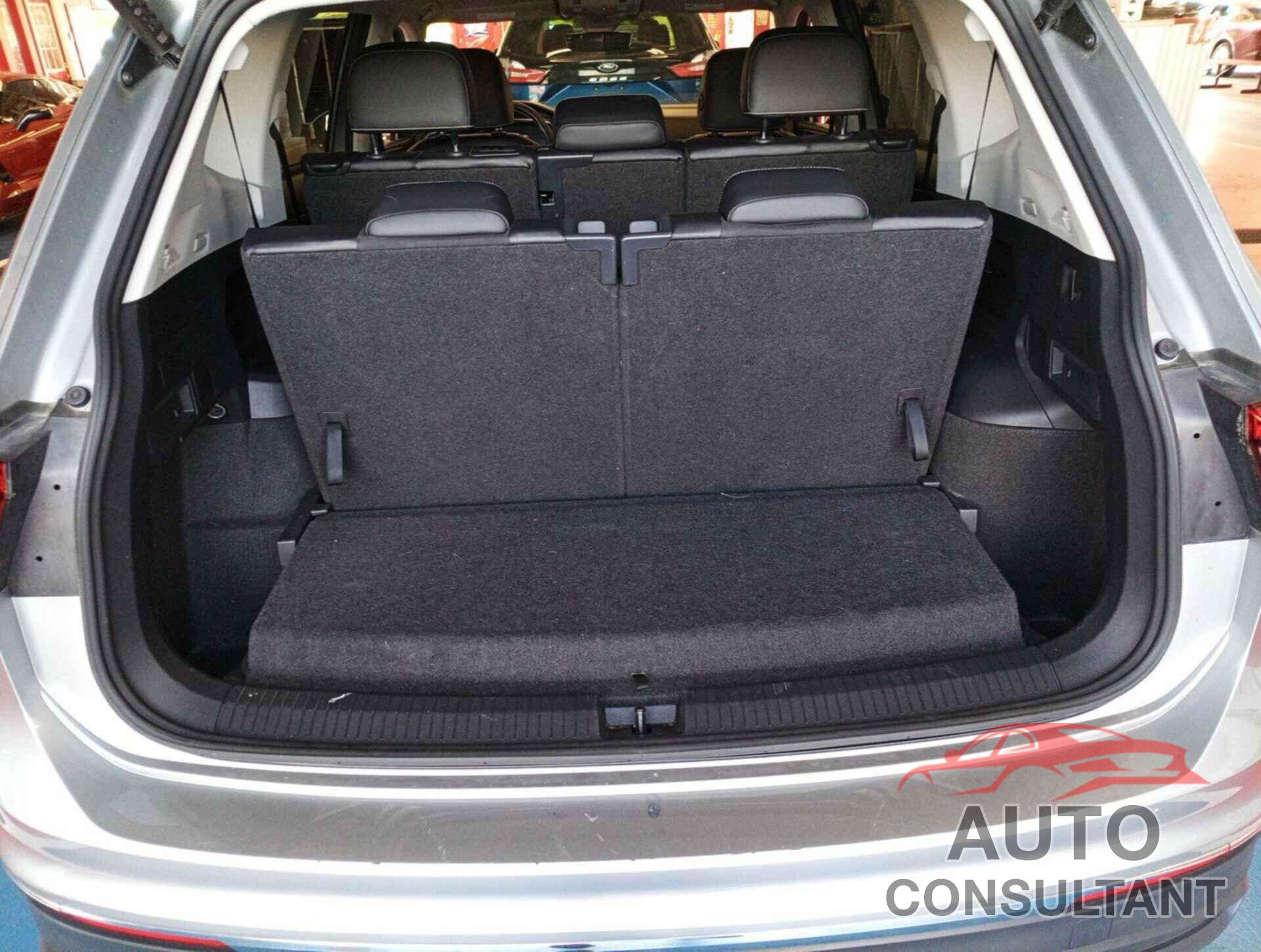 VOLKSWAGEN TIGUAN 2024 - 3VV3B7AX7RM105271