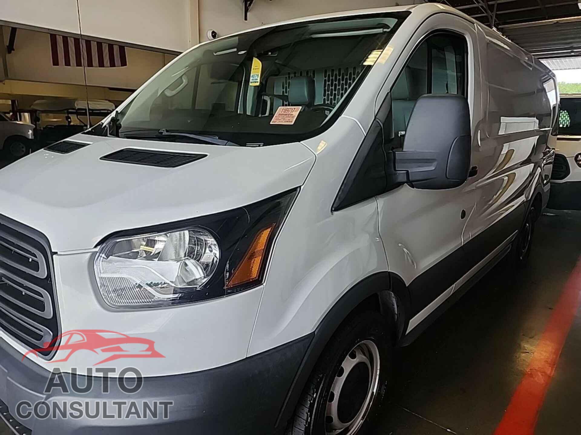 FORD TRANSIT 2018 - 1FTYE1YM1JKB52182